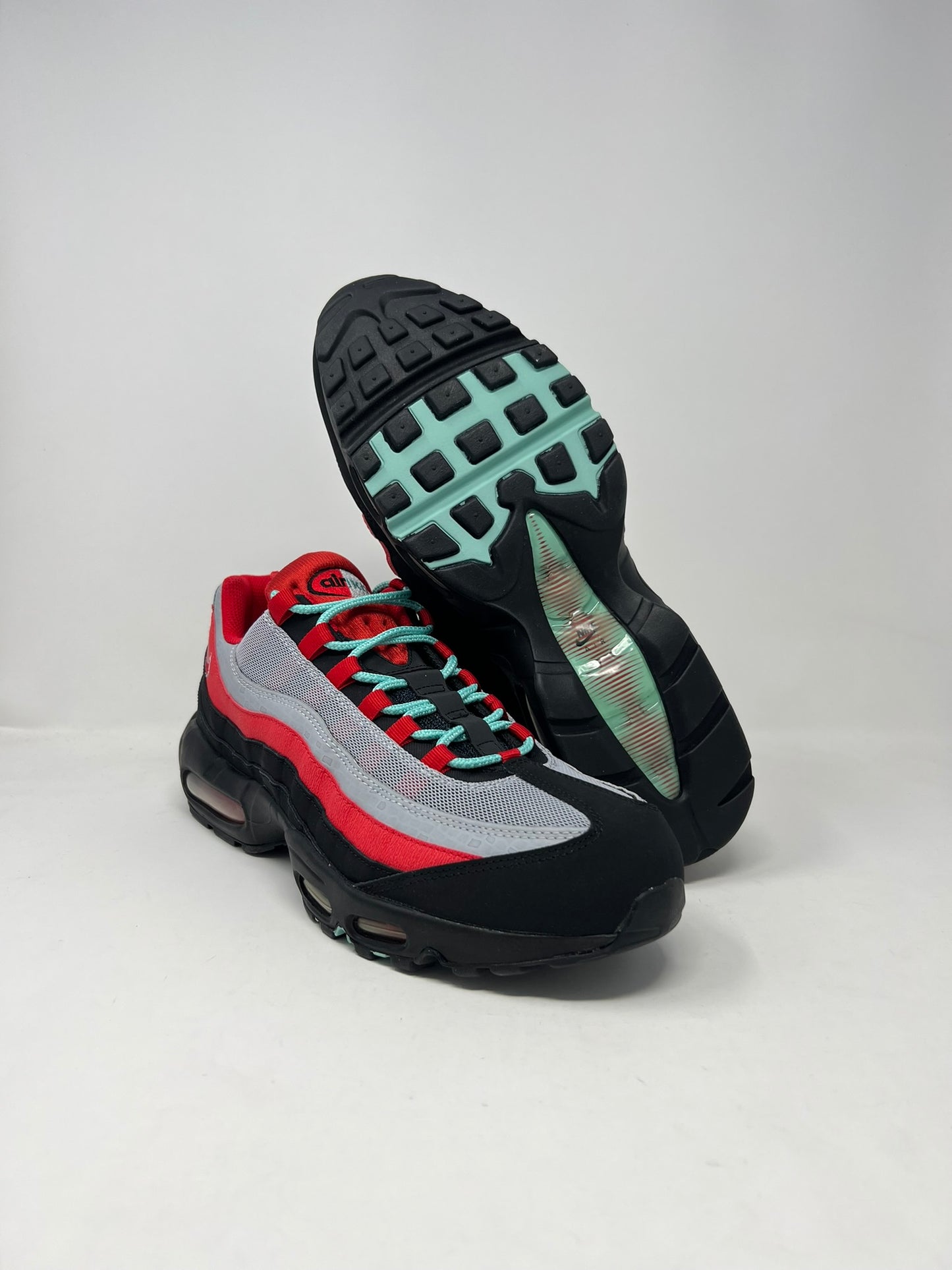 Nike Air Max 95 Liverpool Derby Pack UK11 Brand New
