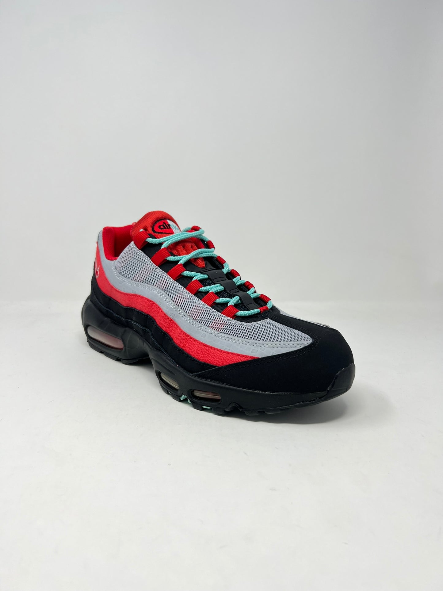 Nike Air Max 95 Liverpool Derby Pack UK11 Brand New
