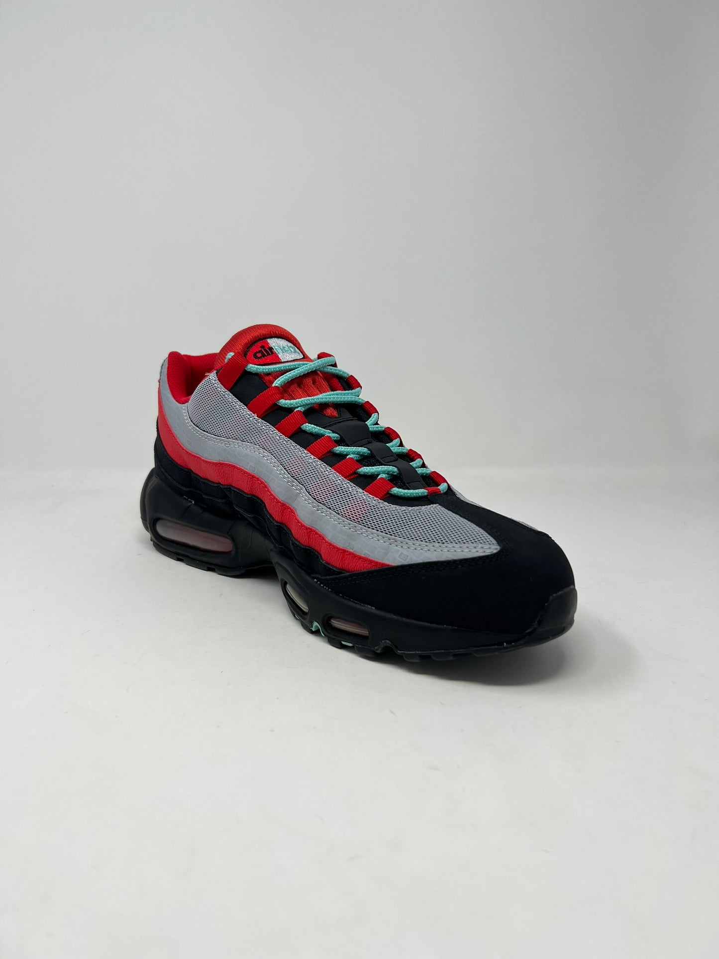 Nike Air Max 95 Liverpool Derby Pack UK11 Brand New