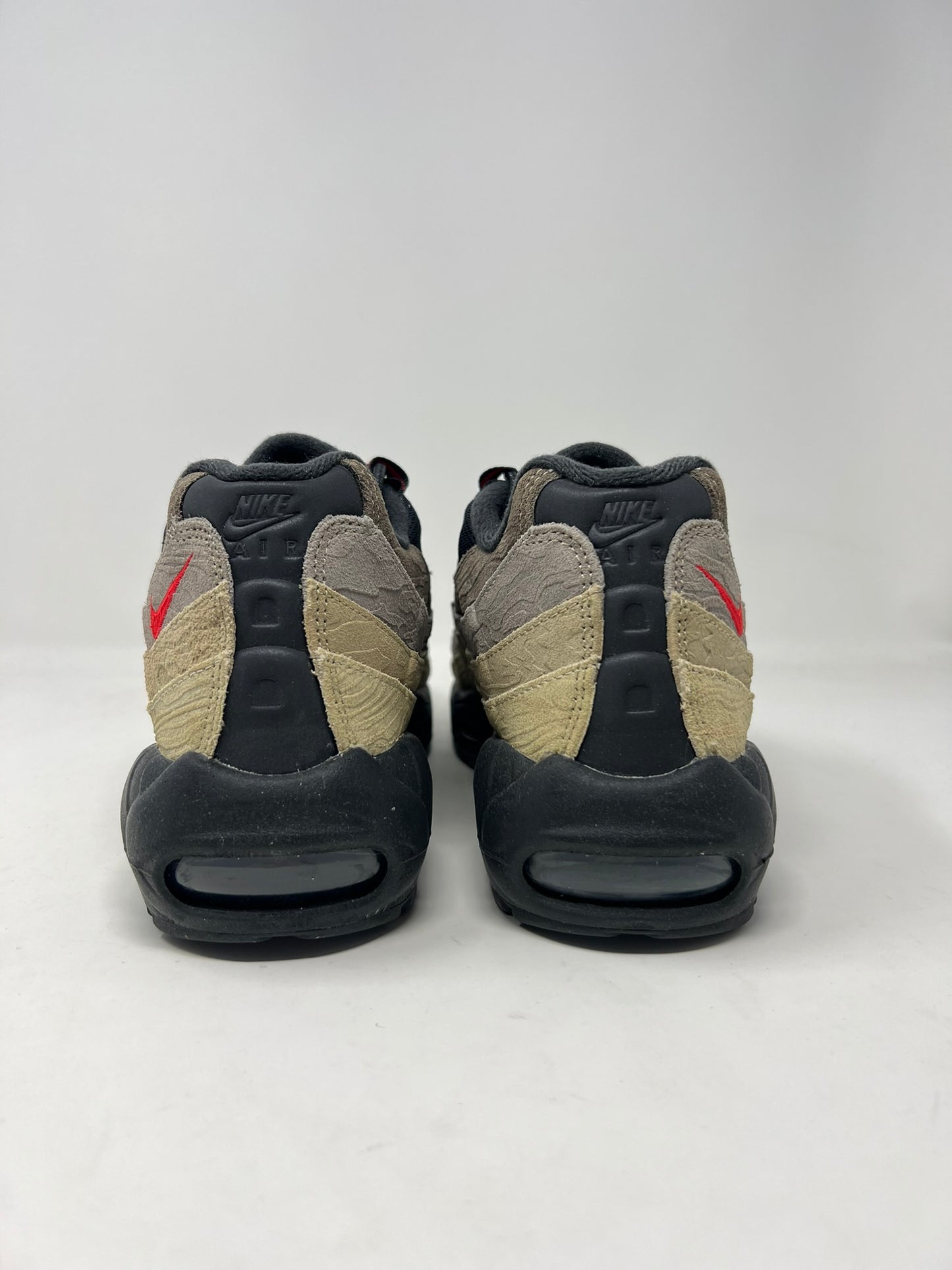 Nike Air Max 95 Off Noir Limestone UK8 Brand New