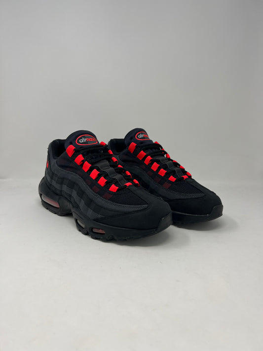 Nike Air Max 95 Black Laser Crimson UK8