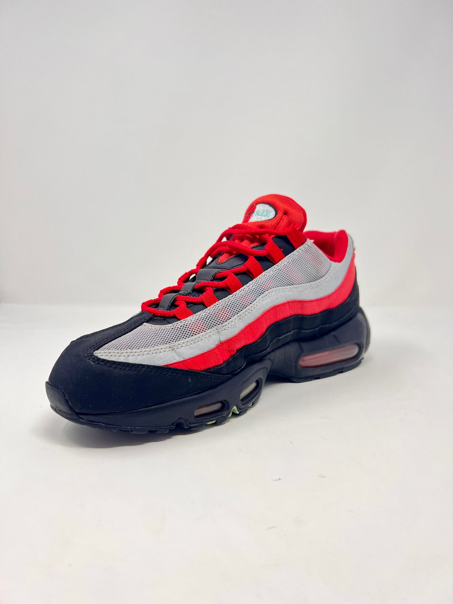 Nike Air Max 95 Liverpool Derby Pack UK10