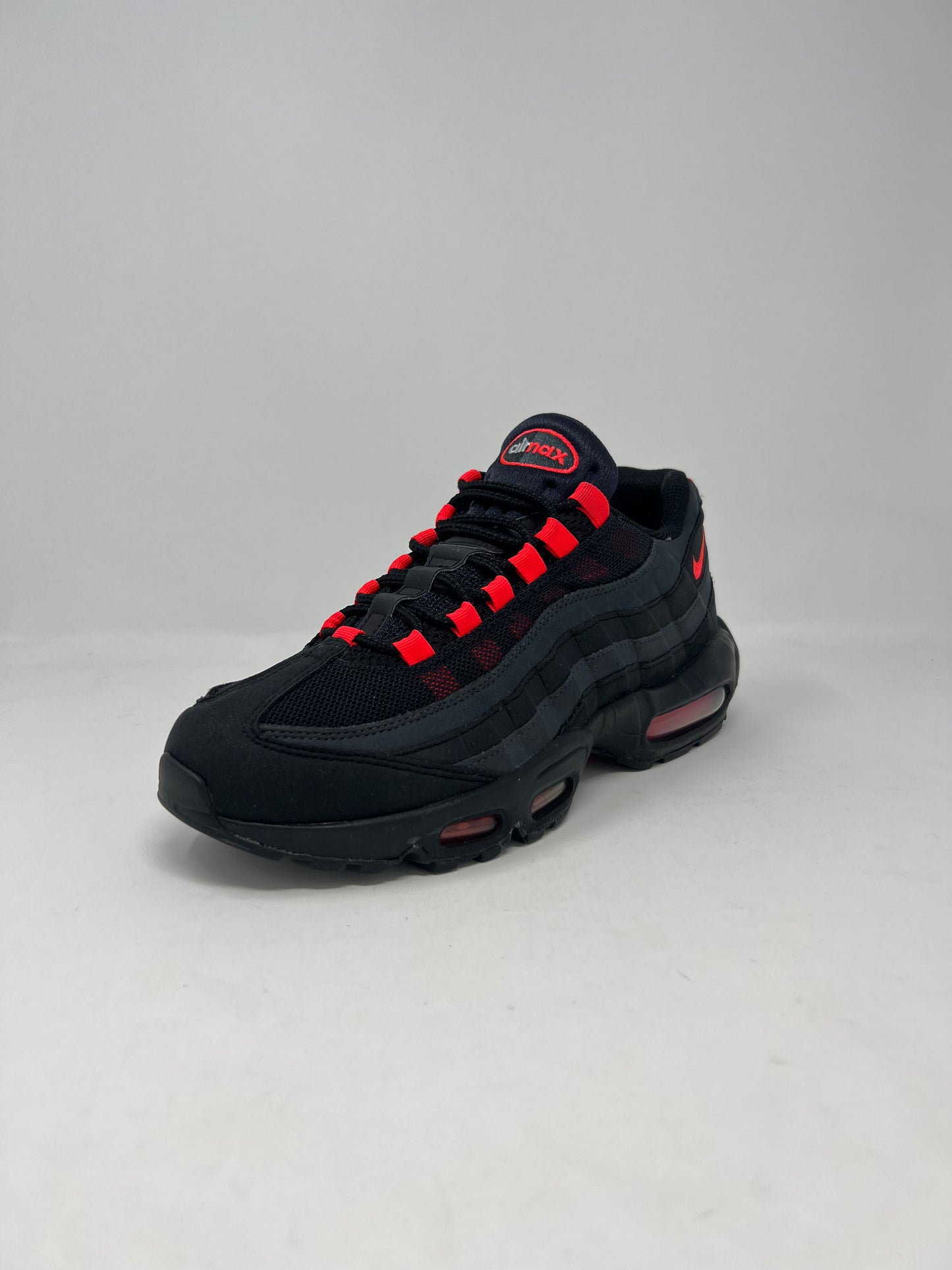 Nike Air Max 95 Black Laser Crimson UK8