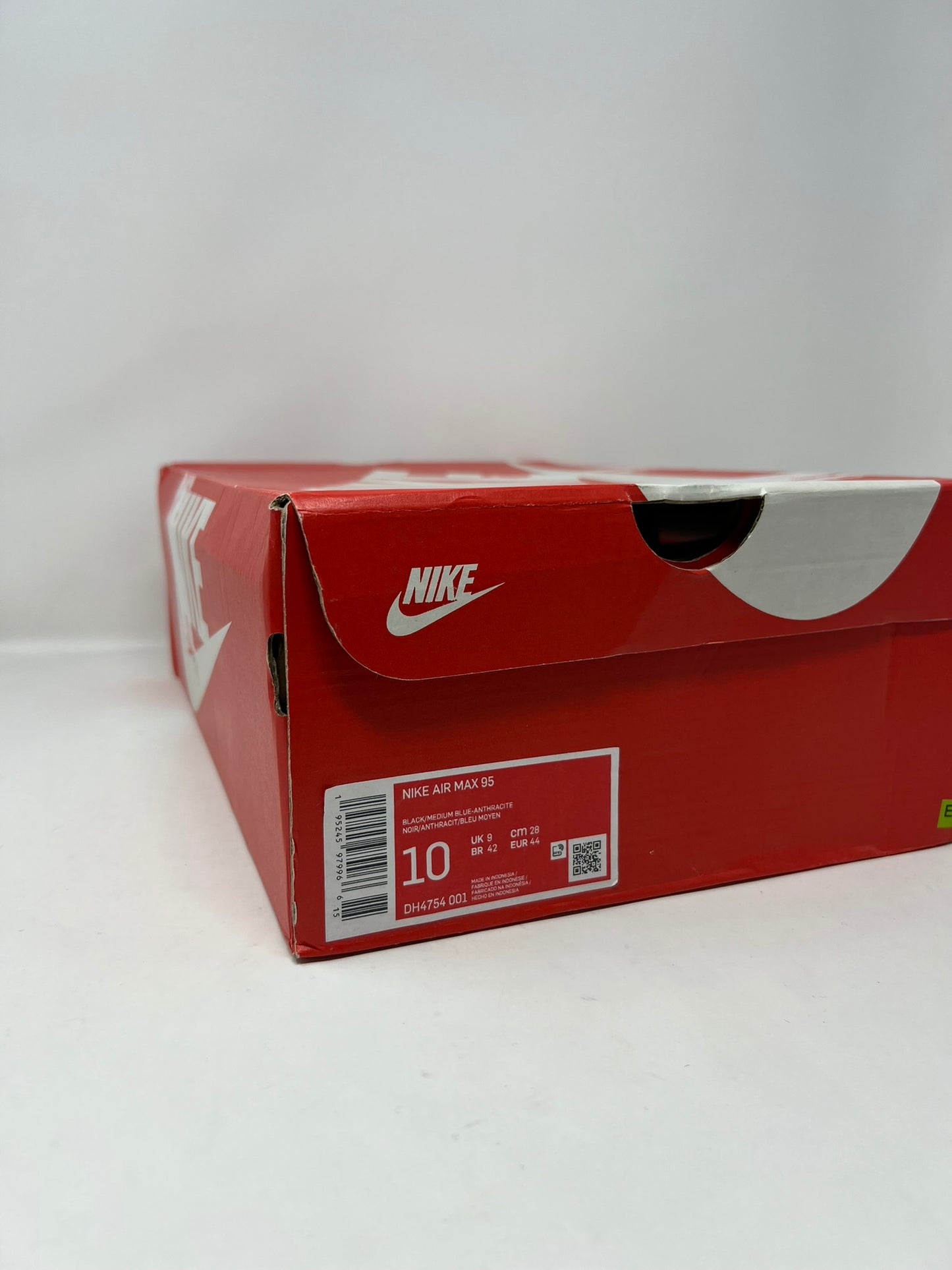 Nike Air Max 95 Medium Blue UK9 Brand New