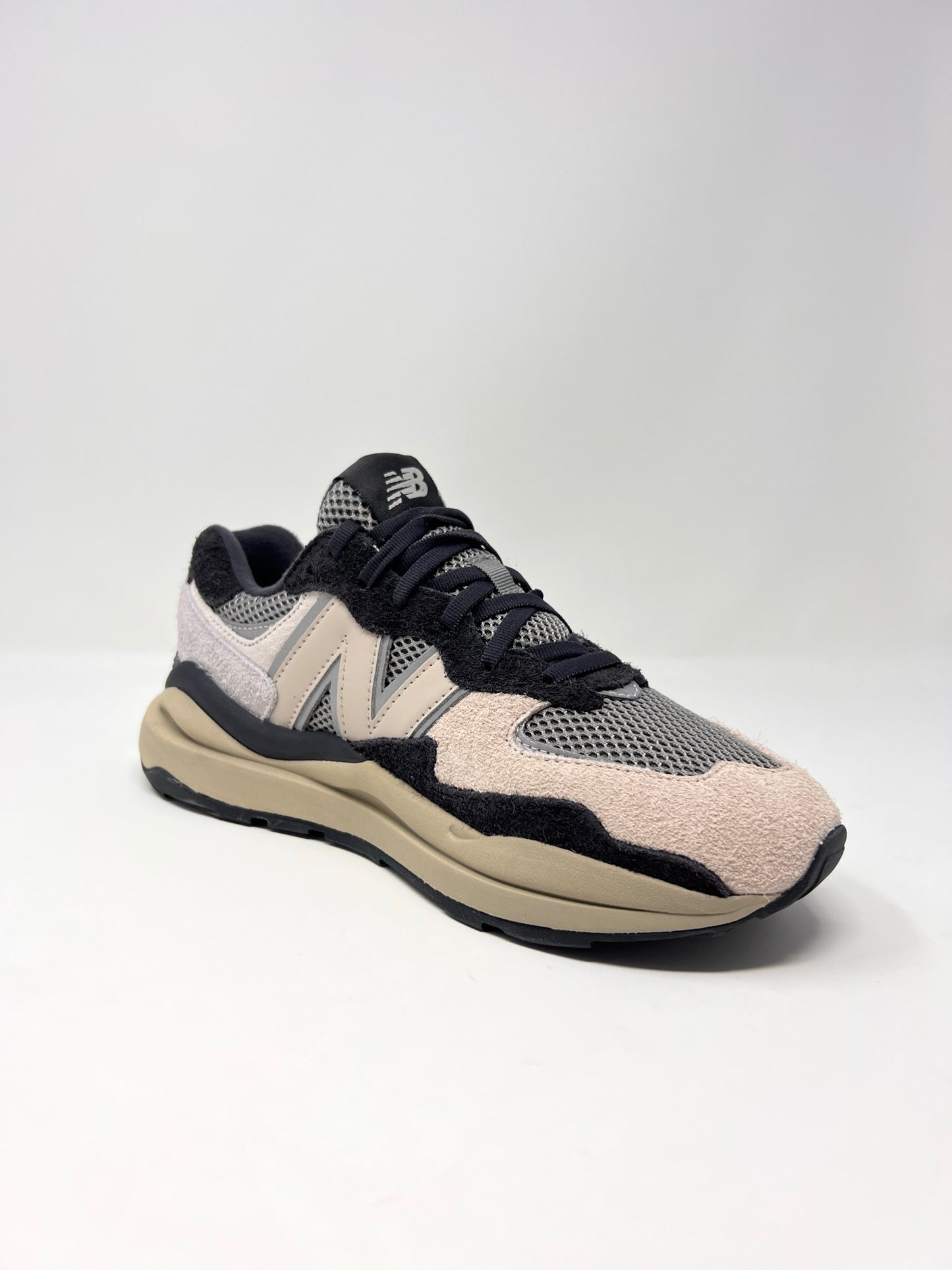 New Balance 57/40 Size? Exclusive Grey Black UK7