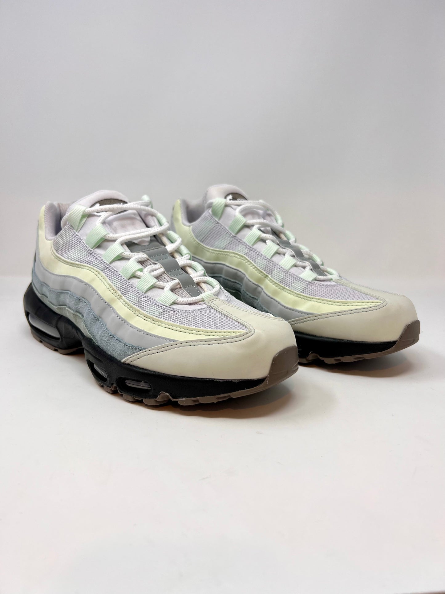 Nike Air Max 95 Sequoia Dusty Sage UK9