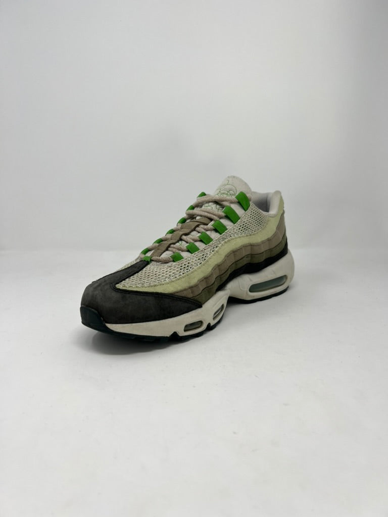 Nike Air Max 95 Earth Day UK9