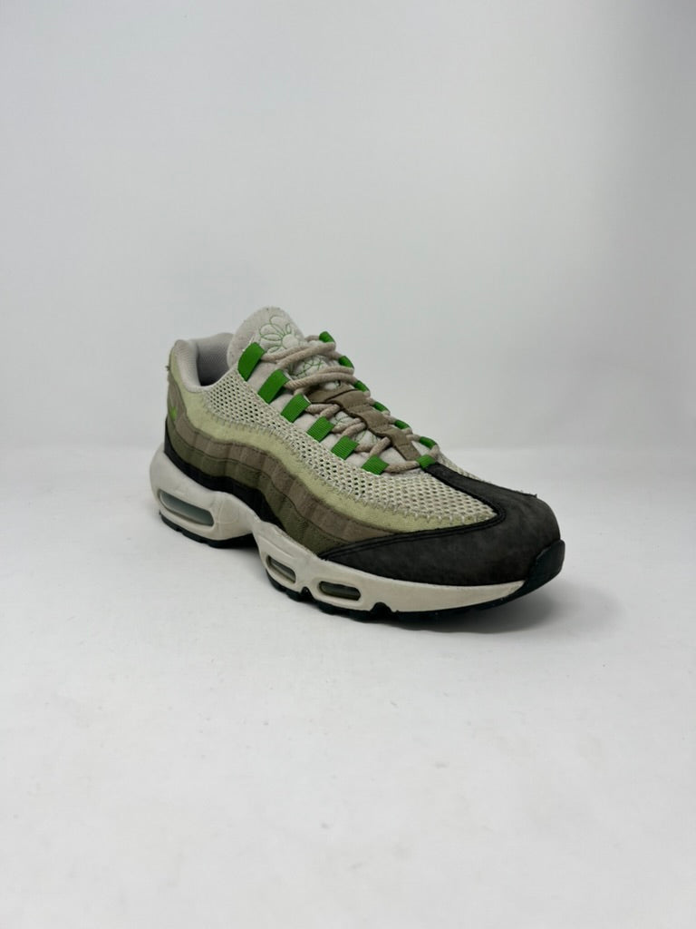 Nike Air Max 95 Earth Day UK9