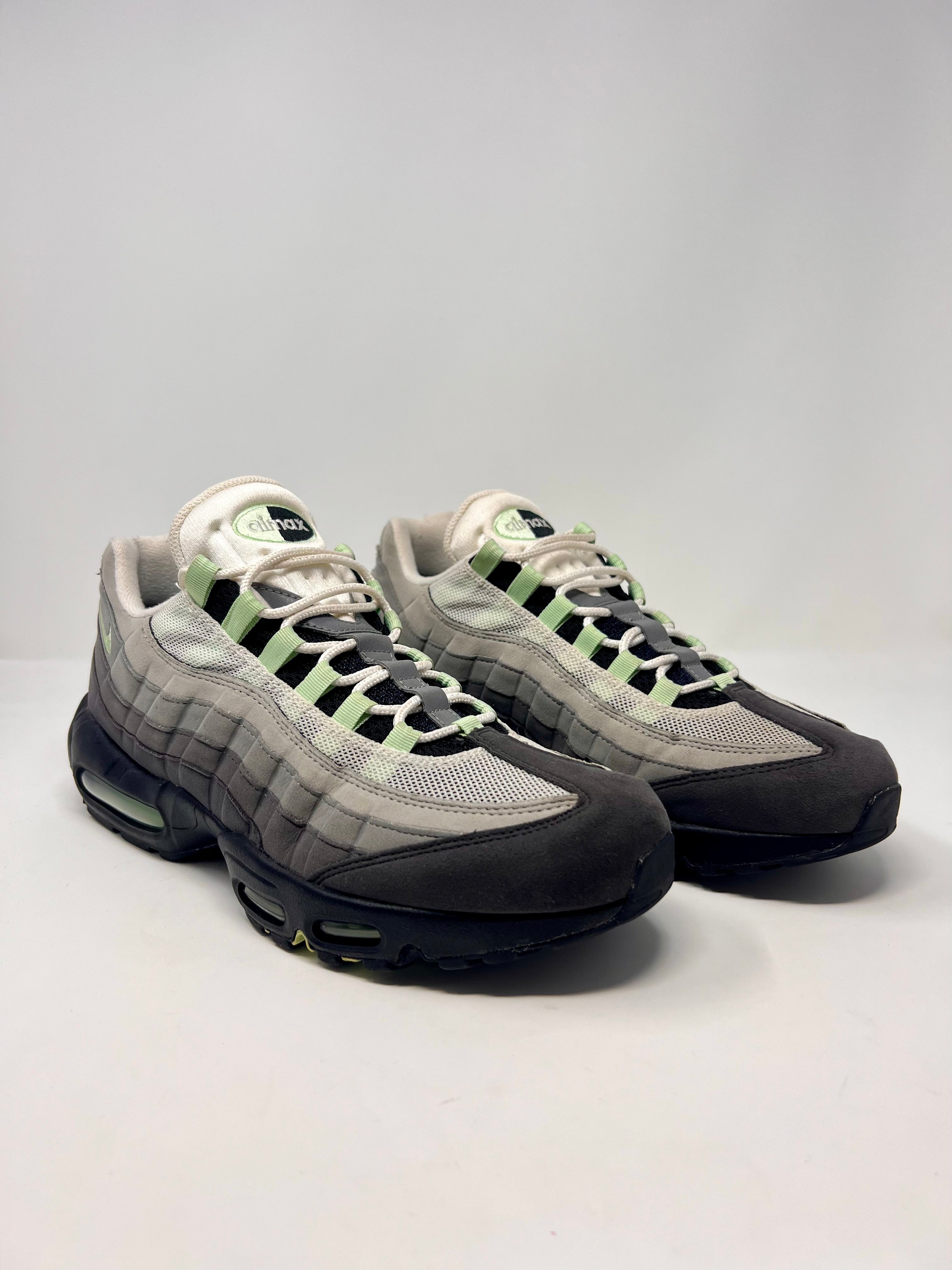 Mint green 95 hot sale air max