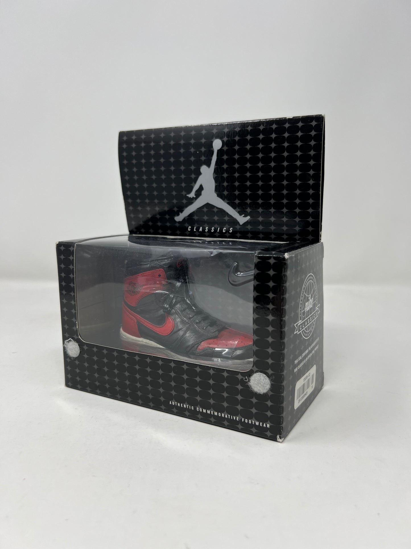 Nike Classics Bowen Figure Air Jordan 1 Bred