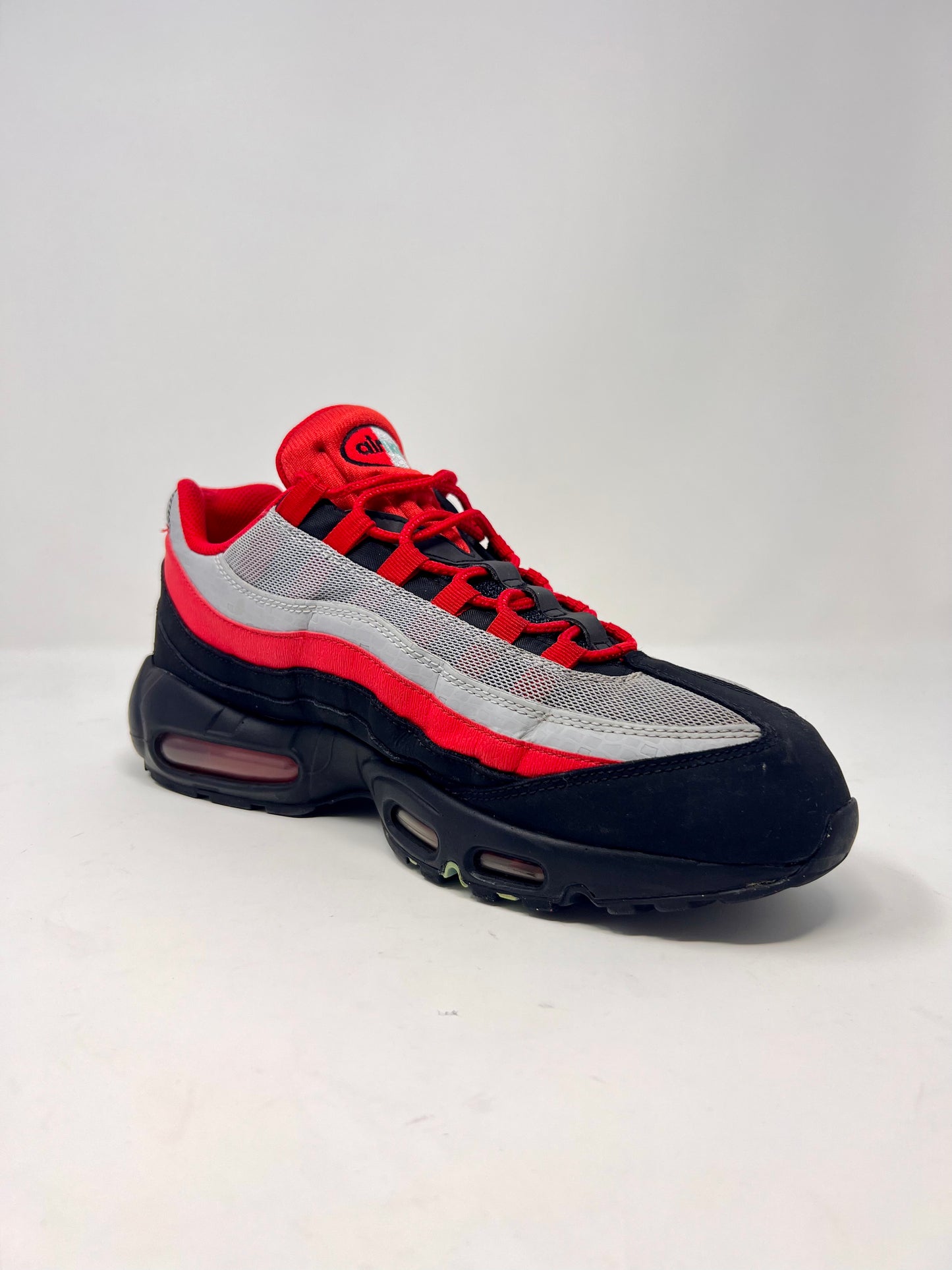 Nike Air Max 95 Liverpool Derby Pack UK10