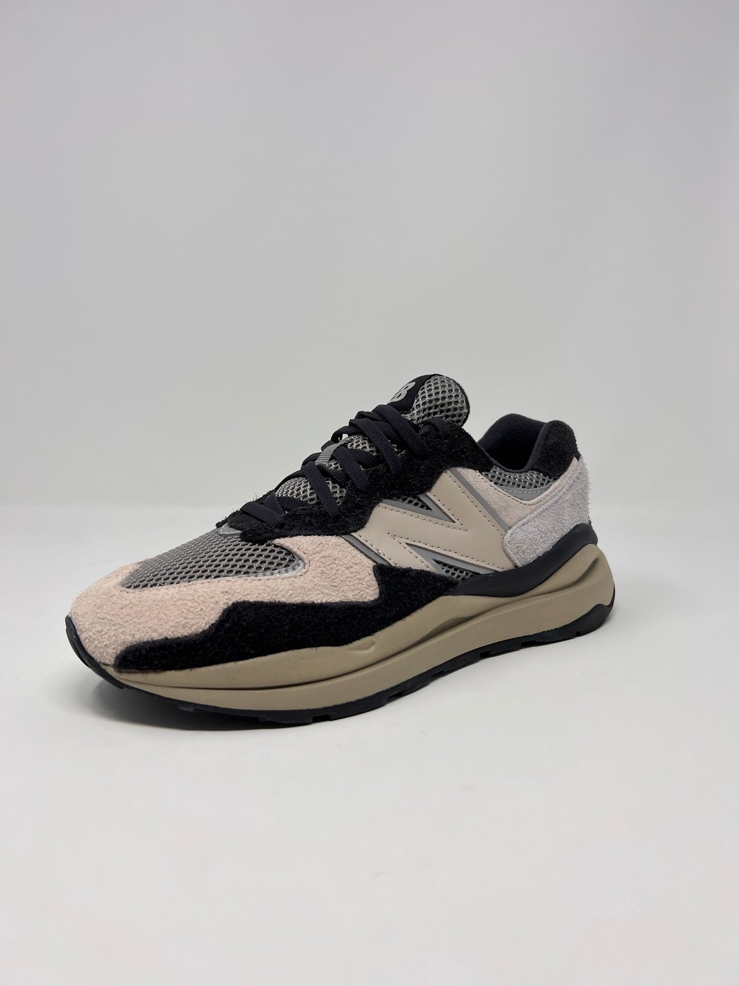 New Balance 57/40 Size? Exclusive Grey Black UK7
