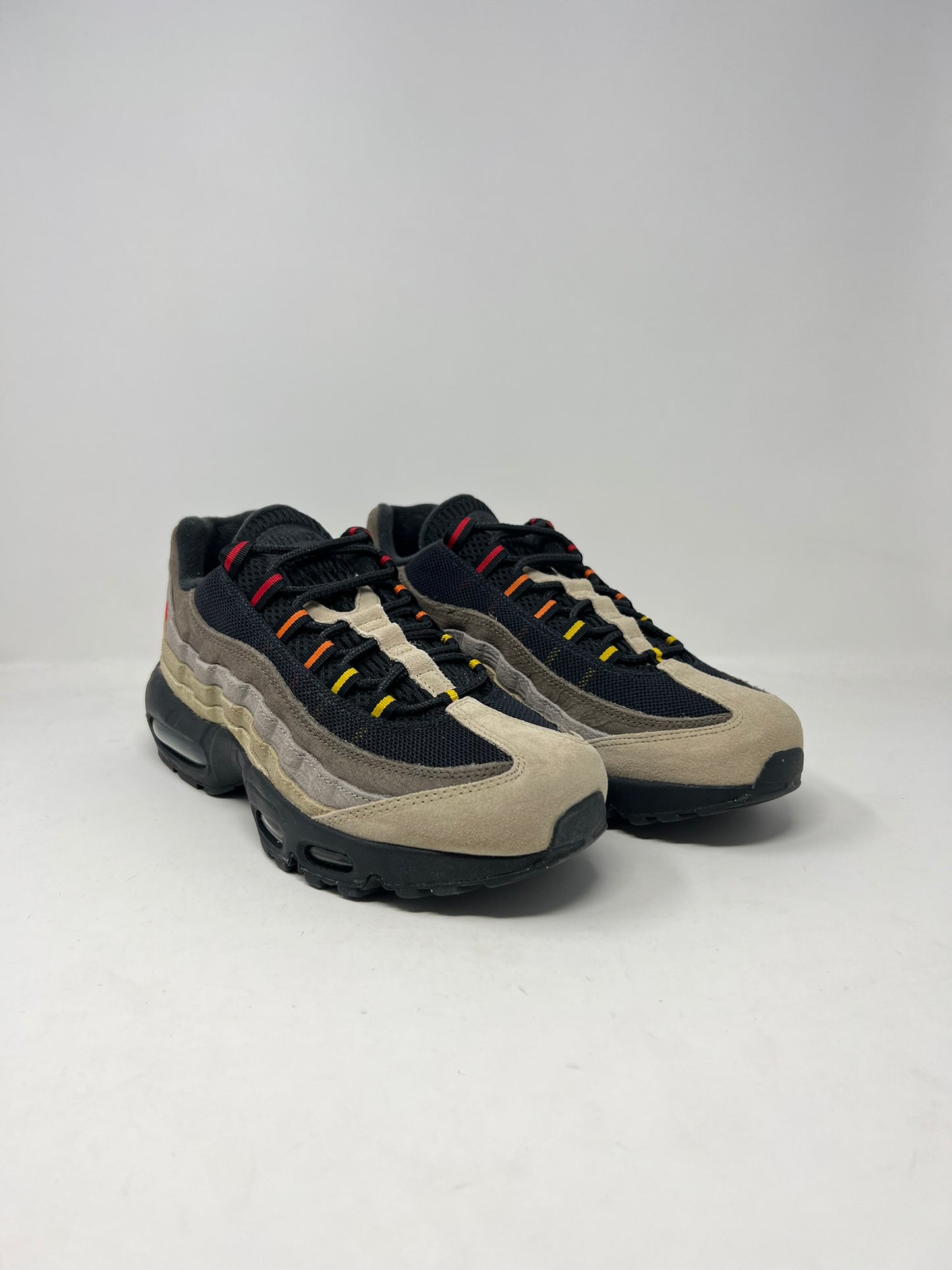 Nike Air Max 95 Off Noir Limestone UK8 Brand New