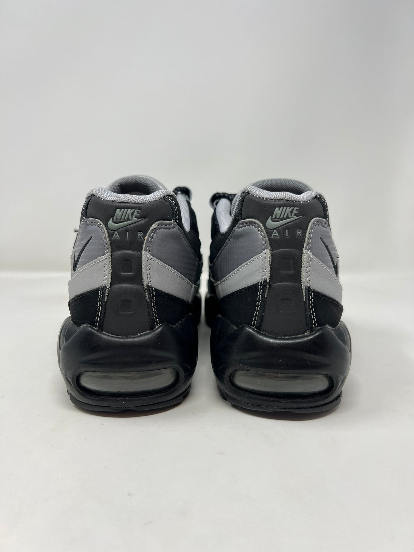 Nike Air Max 95 Black/Wolf Grey UK9 Brand New