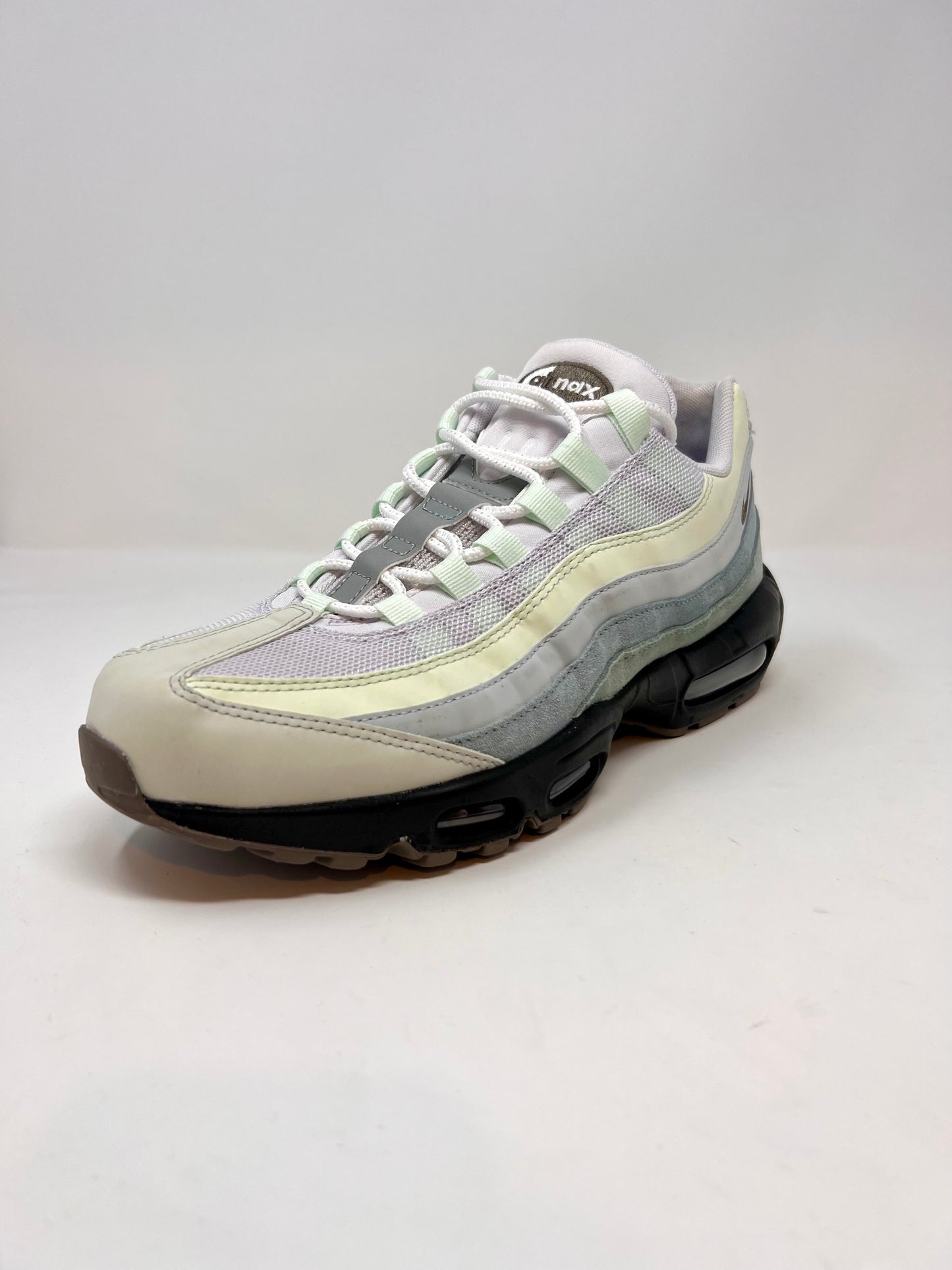Nike Air Max 95 Sequoia Dusty Sage UK9