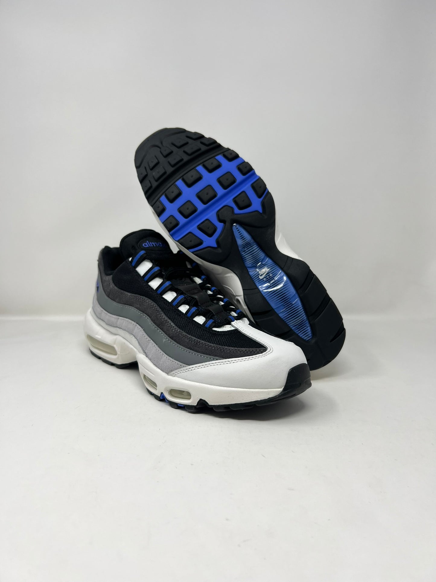 Nike Air Max 95 Medium Blue UK9 Brand New