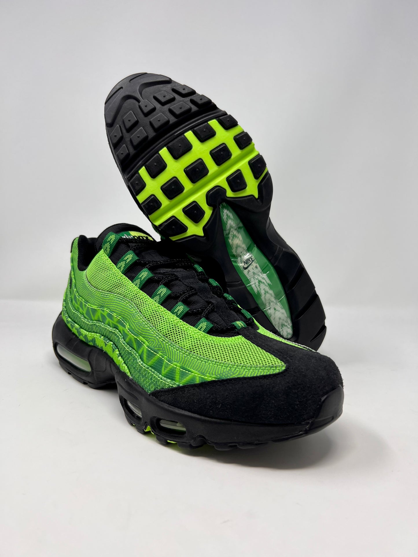 Nike Air Max 95 Naija UK10 DS