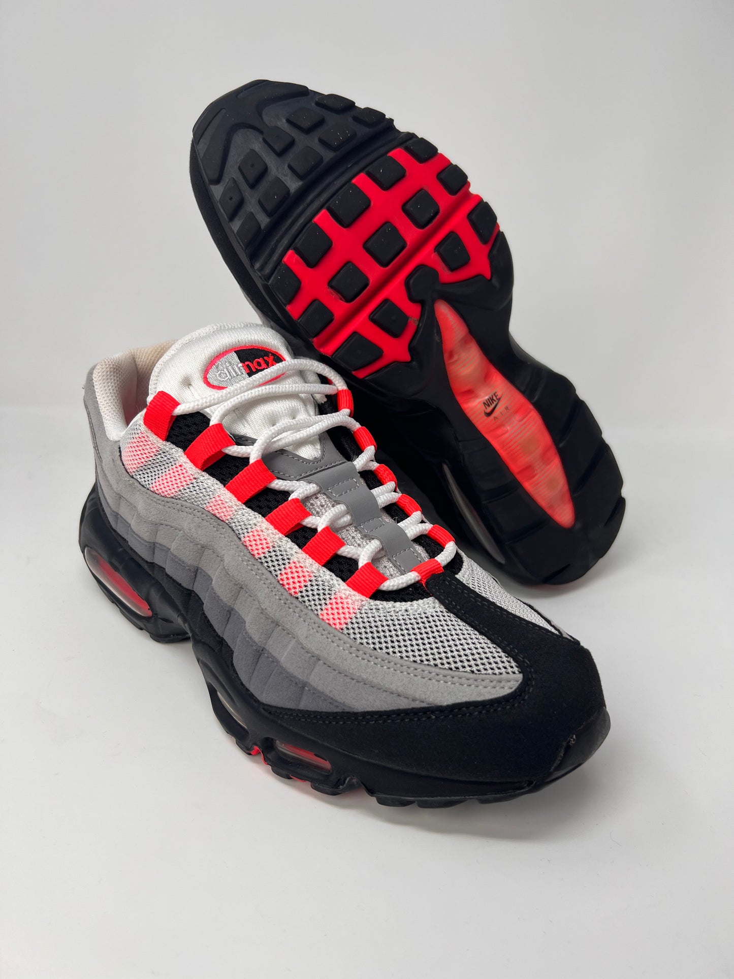 Nike Air Max Solar Red
