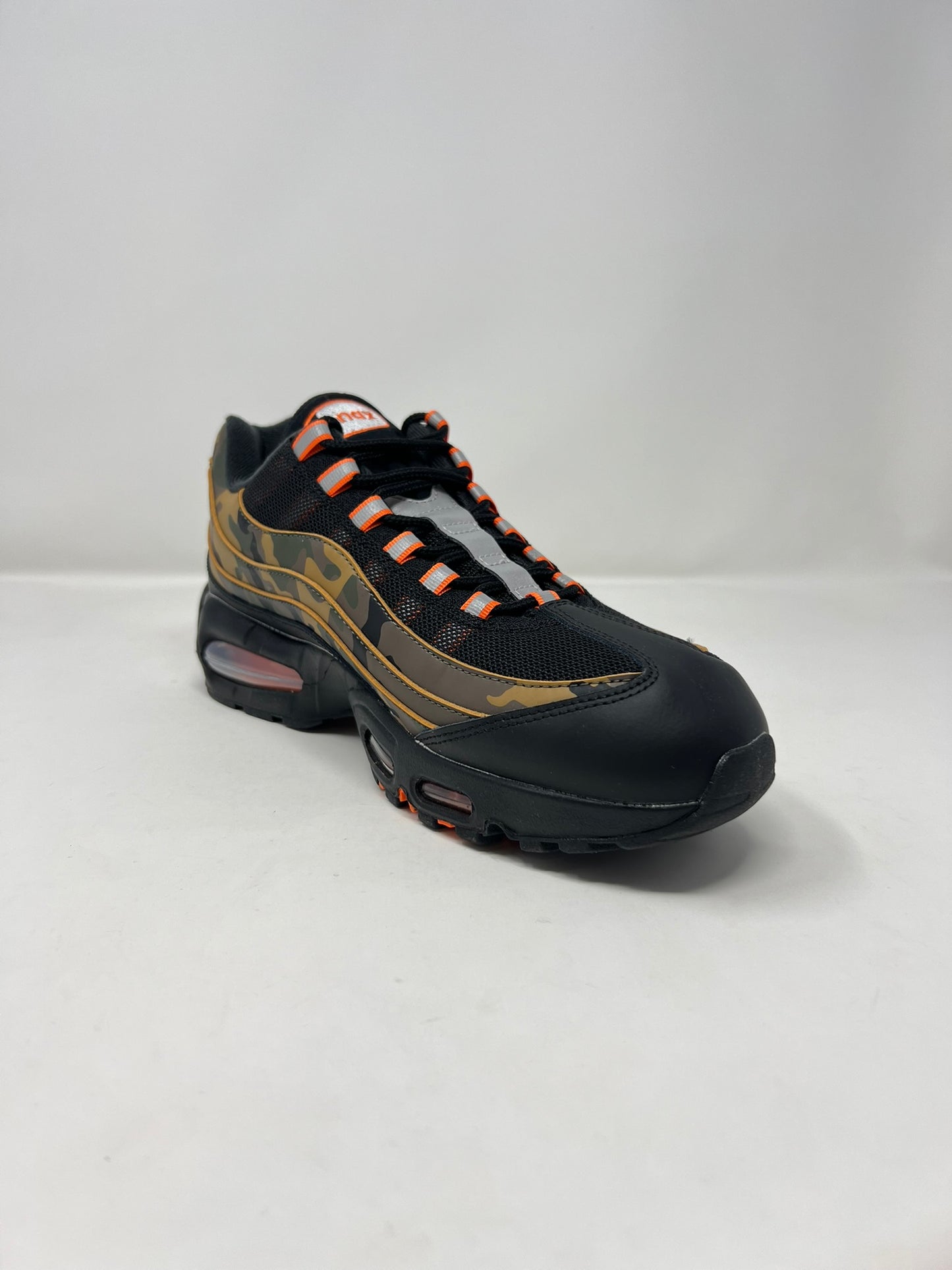 Nike Air Max 95 Safety Orange Camo UK10.5 Brand New