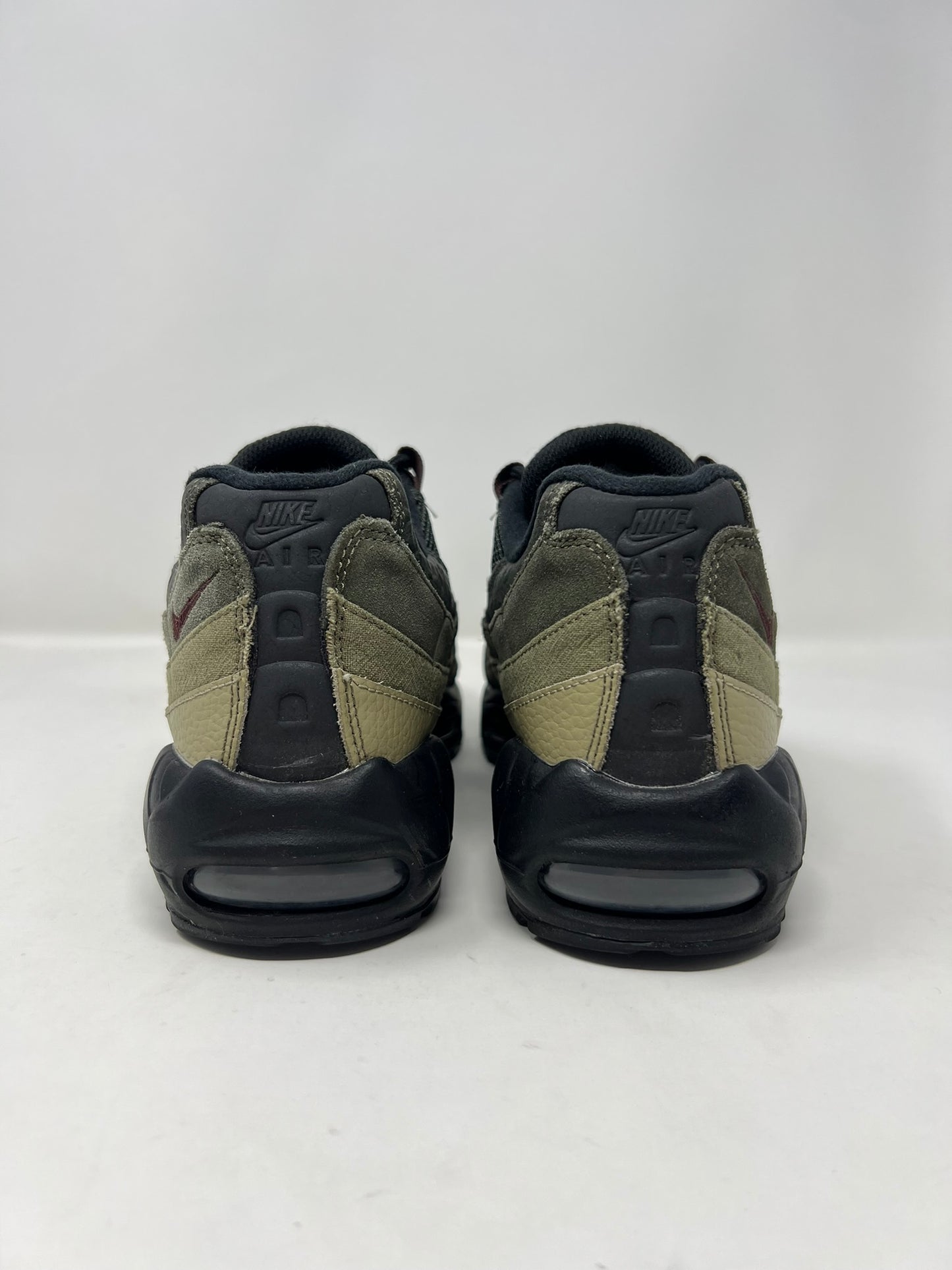 Nike Air Max 95 Black Earth UK8