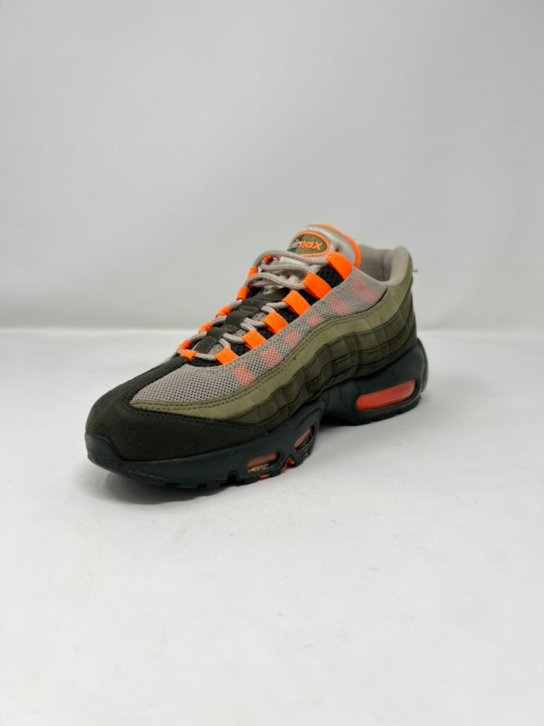 Nike Air Max 95 Neutral Olive Total Orange UK6.5