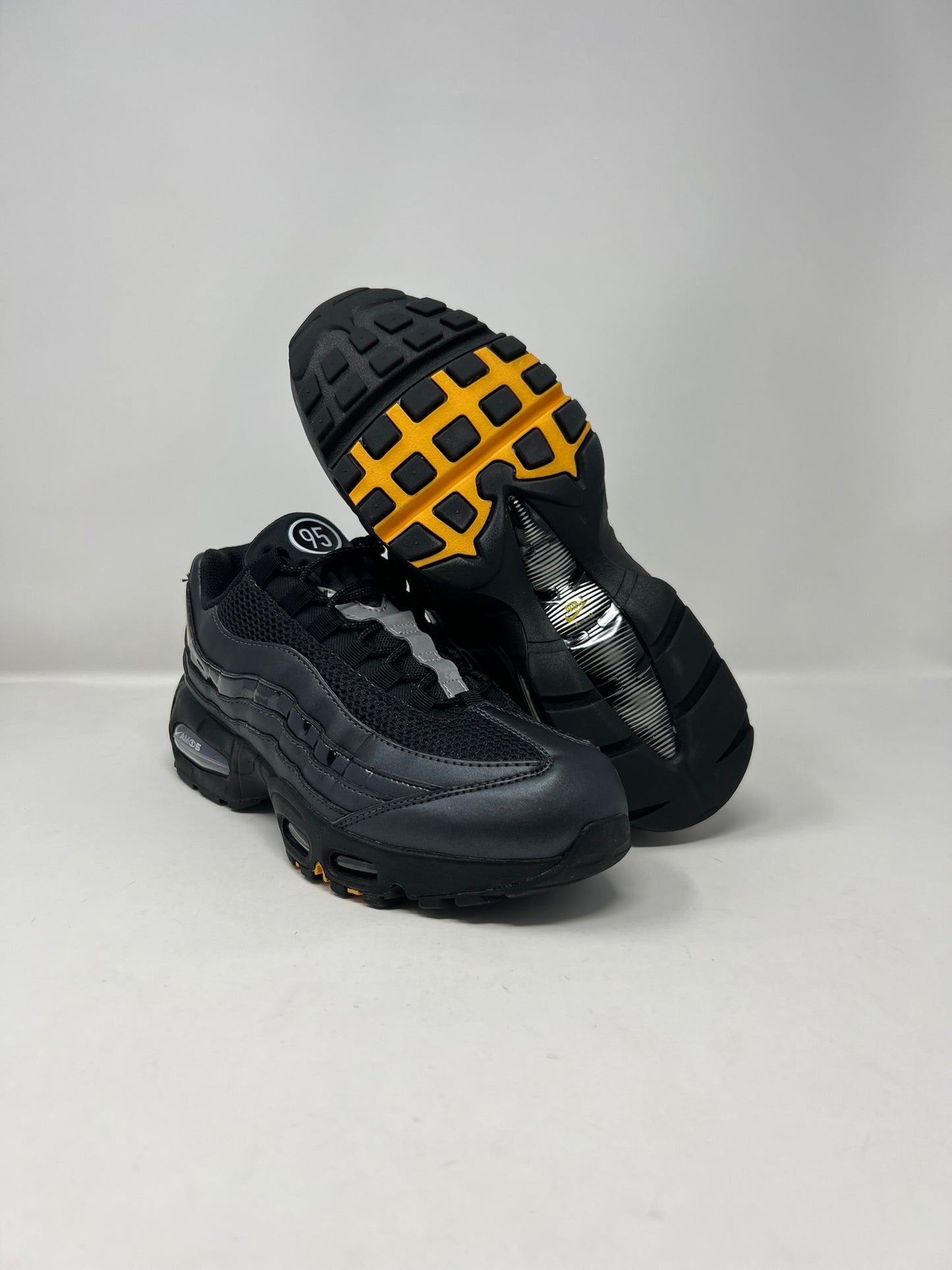 Nike Air Max 95 SE Total 90 Black UK8