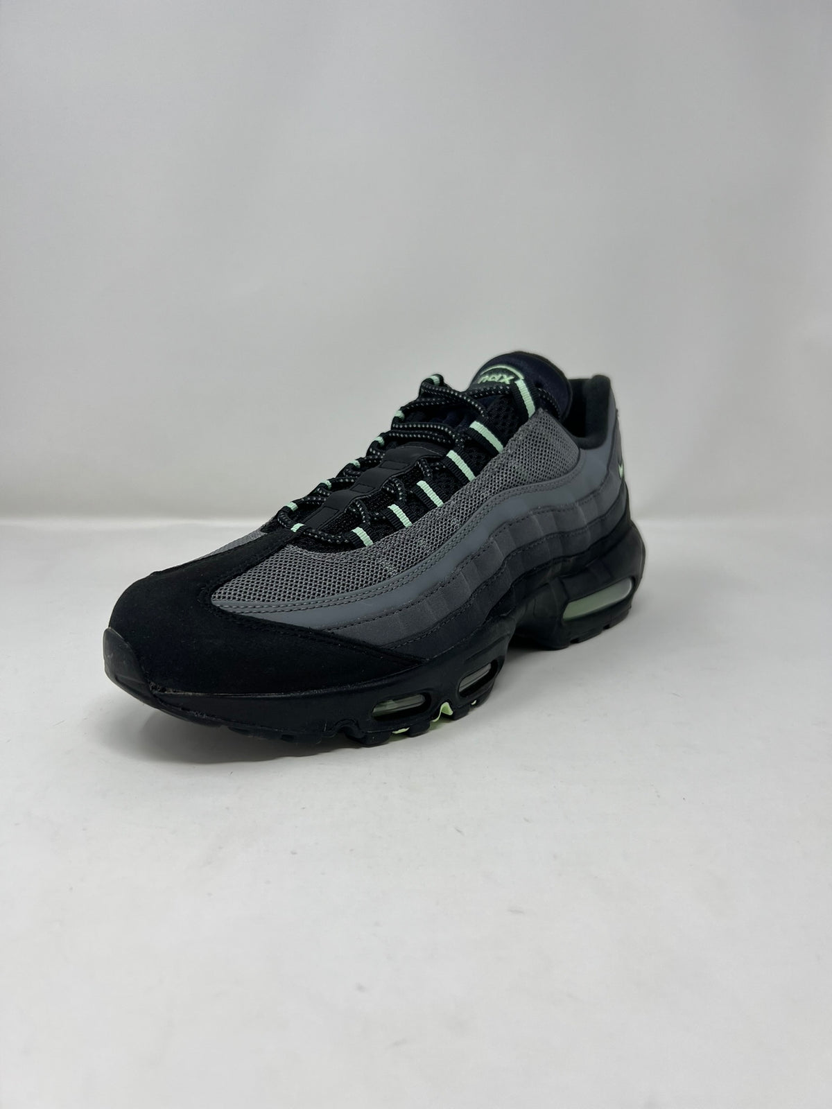 Nike Air Max 95 Vapour Green UK9 Brand New