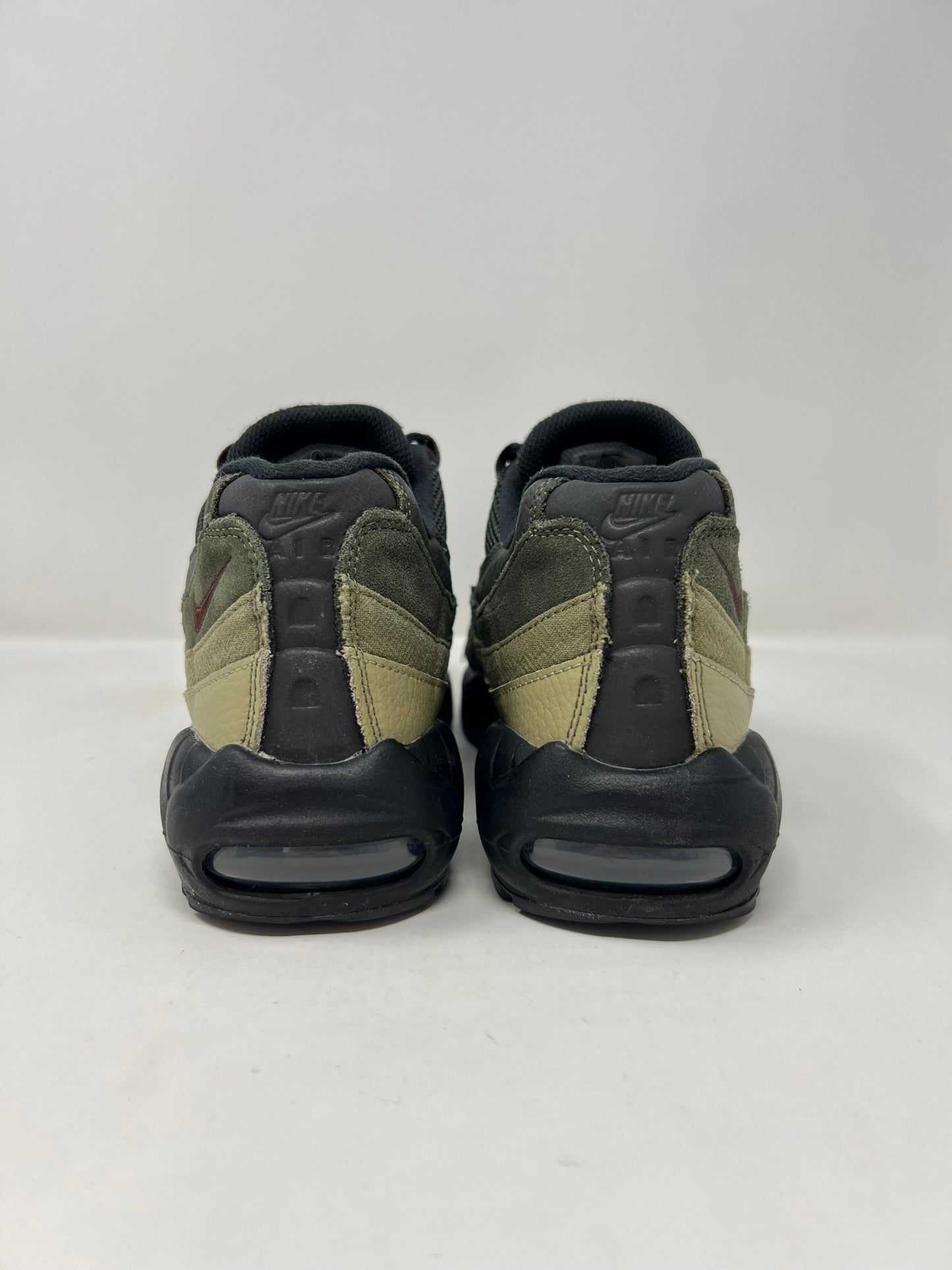 Nike Air Max 95 Black Earth UK8