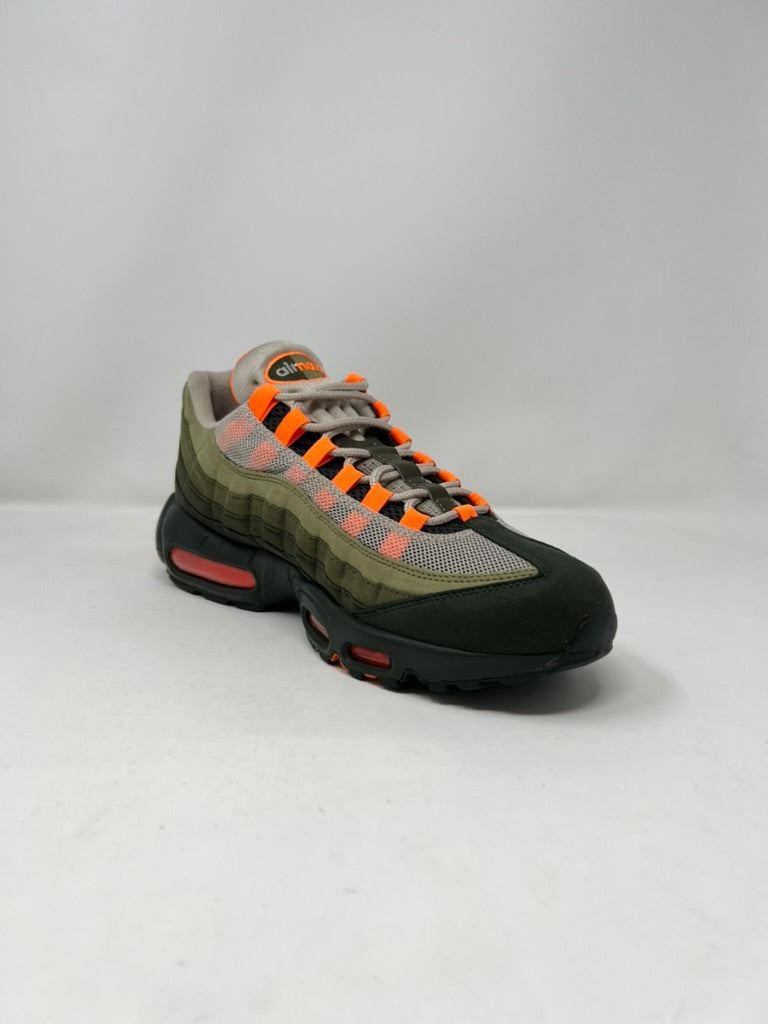 Nike Air Max 95 Total Orange UK10