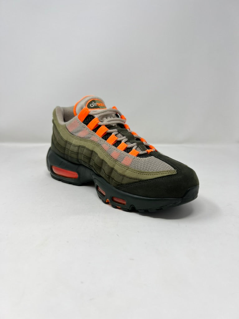 Nike Air Max 95 Neutral Olive Total Orange UK6.5