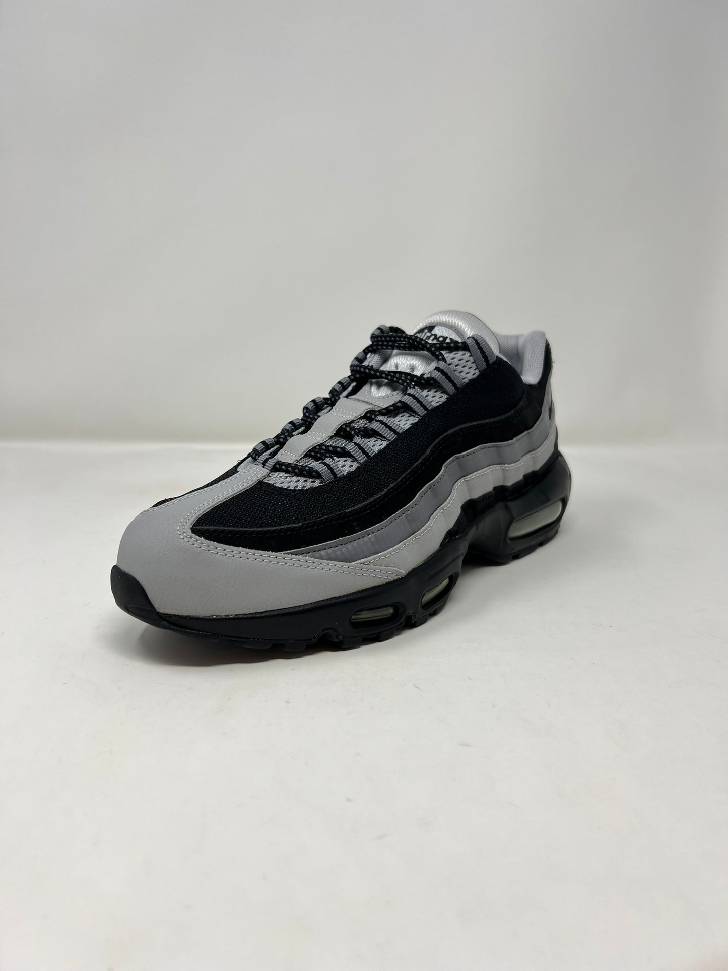 Nike Air Max 95 Black/Wolf Grey UK9 Brand New