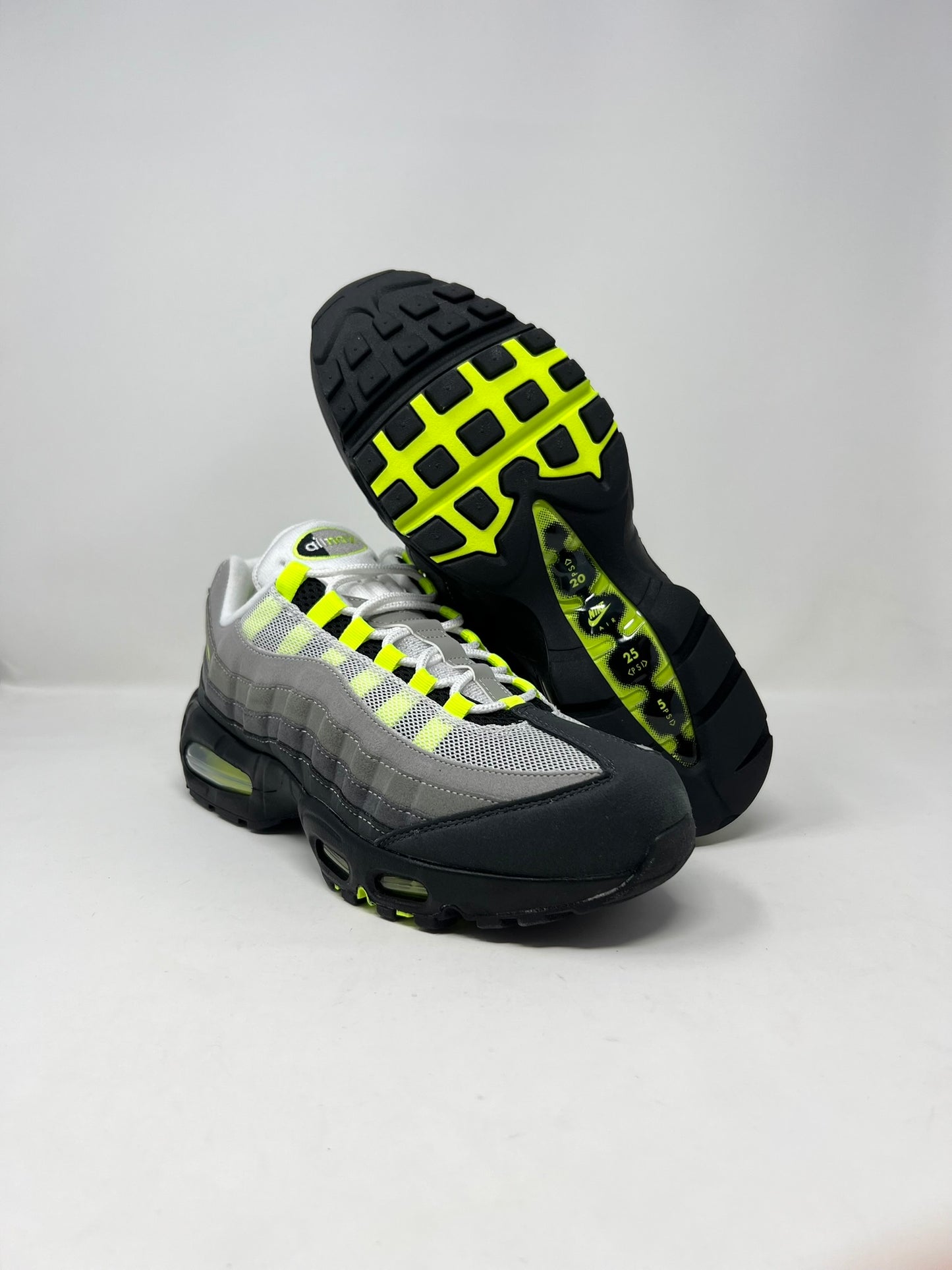 Nike Air Max 95 OG Neon Big Bubble UK9 Brand New