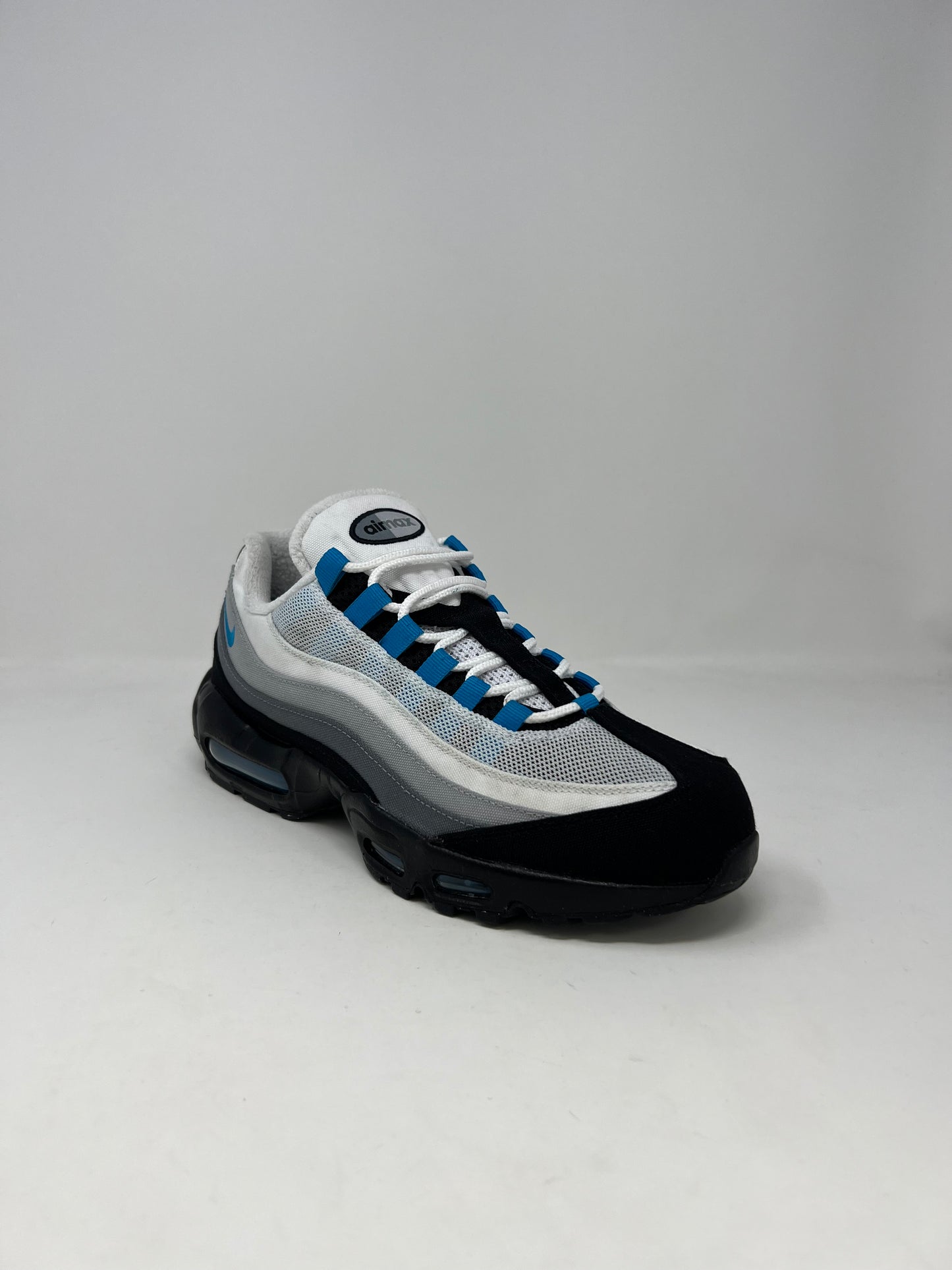 Nike Air Max 95 ID Photo Blue UK8