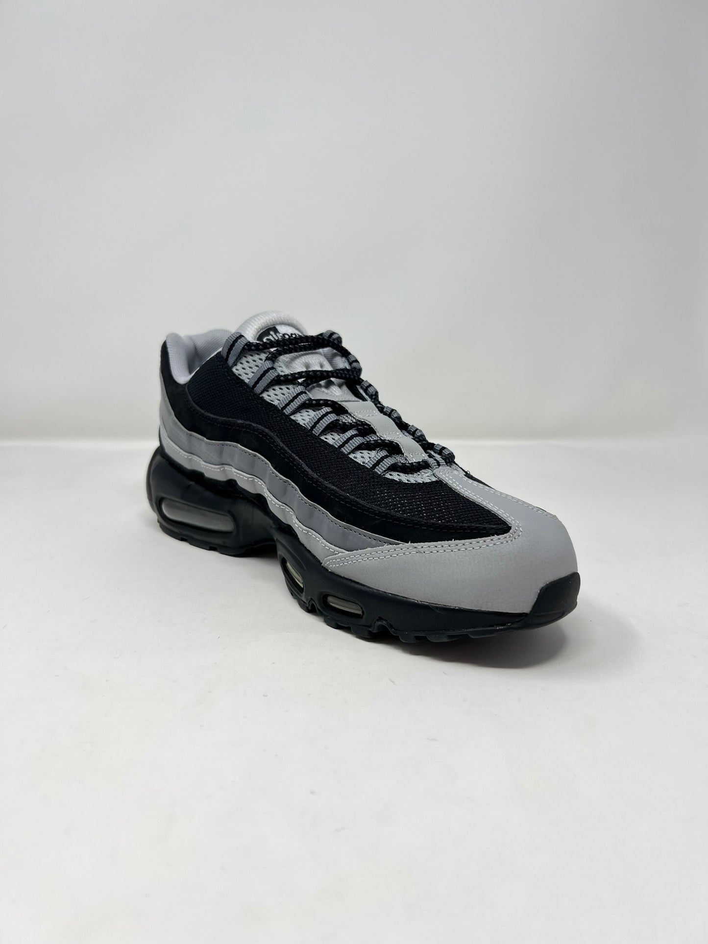 Nike Air Max 95 Black/Wolf Grey UK9 Brand New