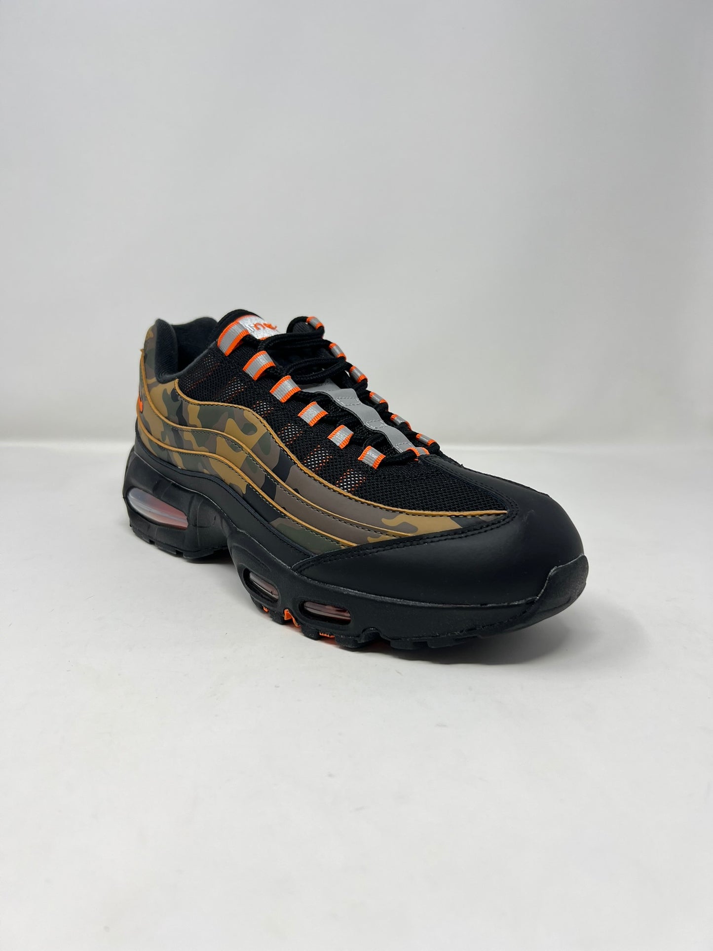 Nike Air Max 95 Safety Orange Camo UK10.5 Brand New
