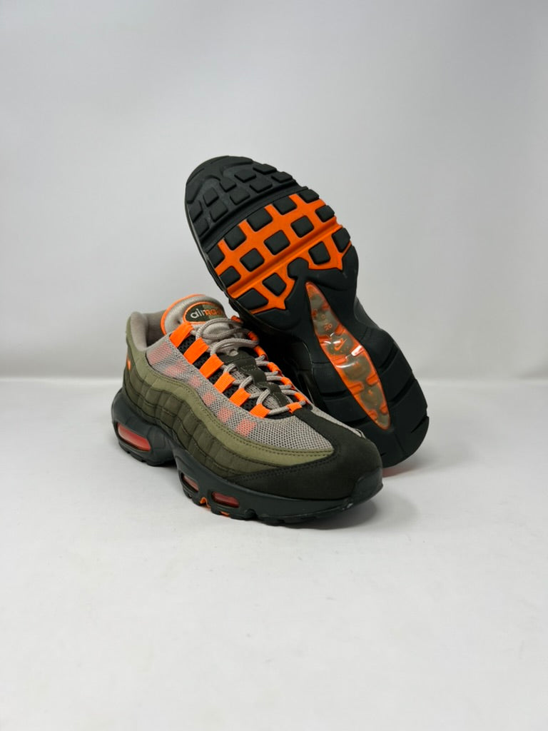 Nike Air Max 95 Neutral Olive Total Orange UK6.5