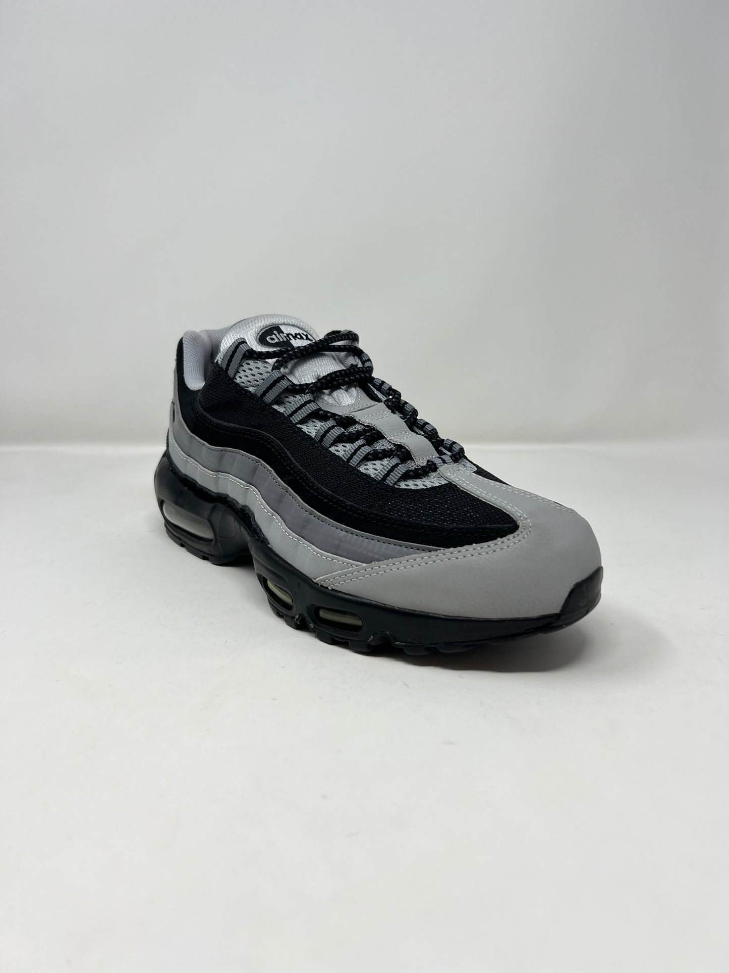Nike Air Max 95 Black/Wolf Grey UK9 Brand New