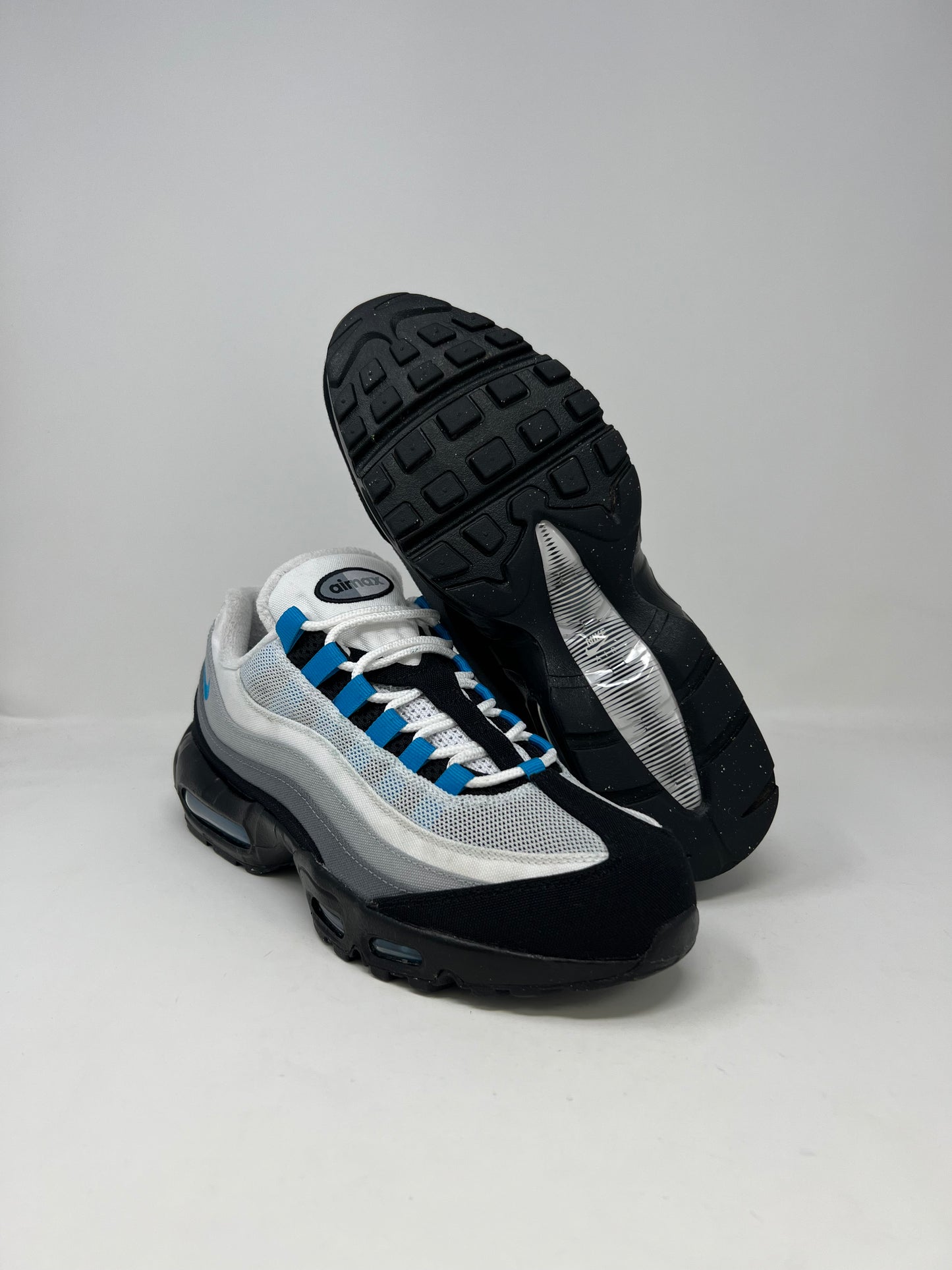 Nike Air Max 95 ID Photo Blue UK8