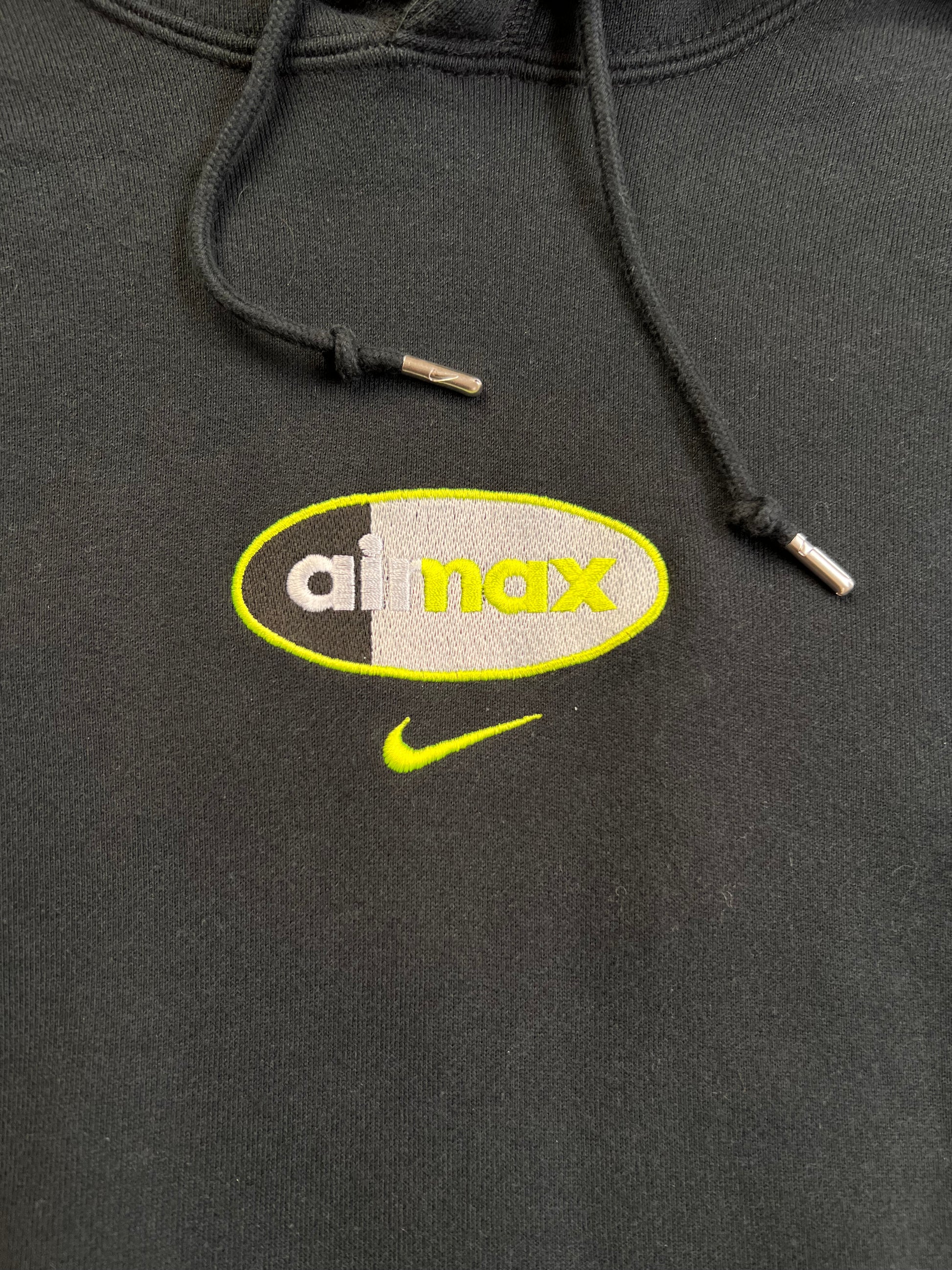 Japanese nike deals hoodie