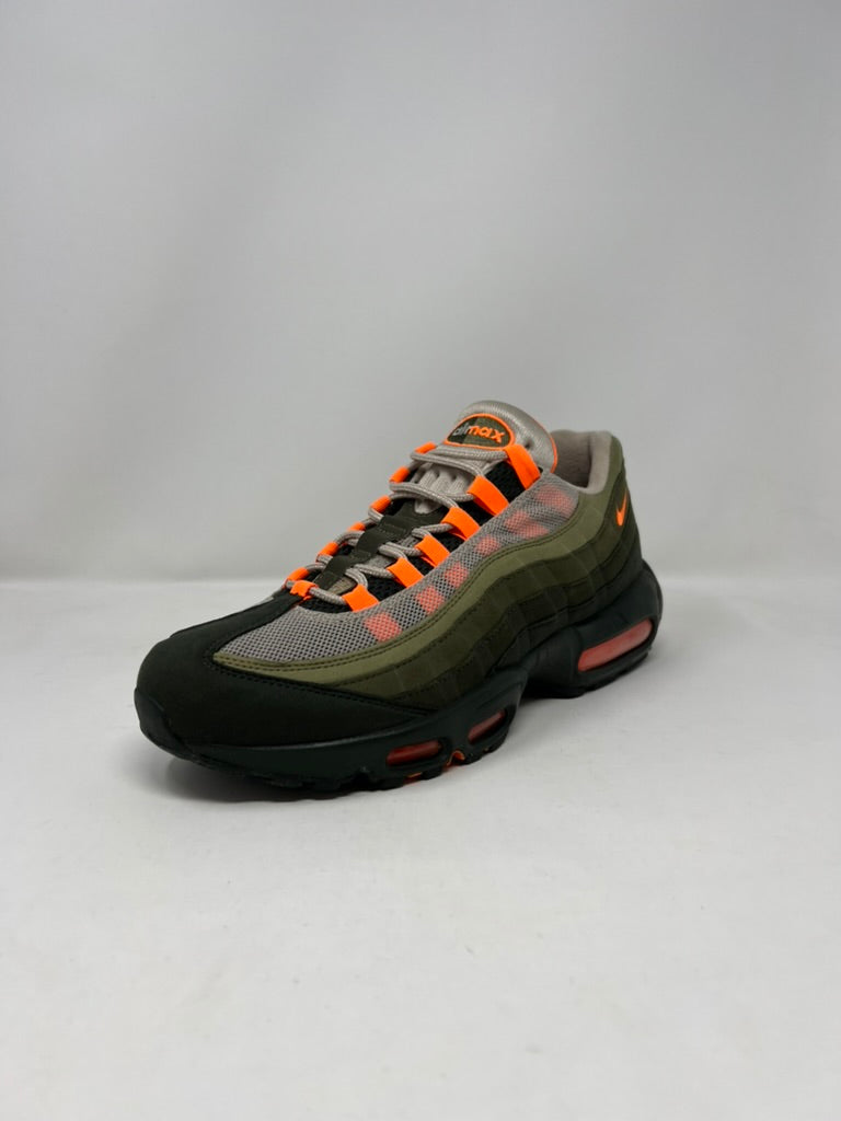 Nike Air Max 95 Total Orange UK10