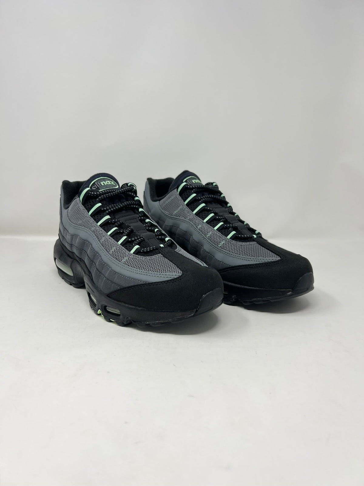 Nike Air Max 95 Vapour Green UK8 Brand New