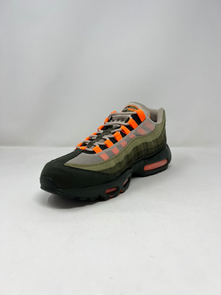 Nike Air Max 95 Total Orange UK10