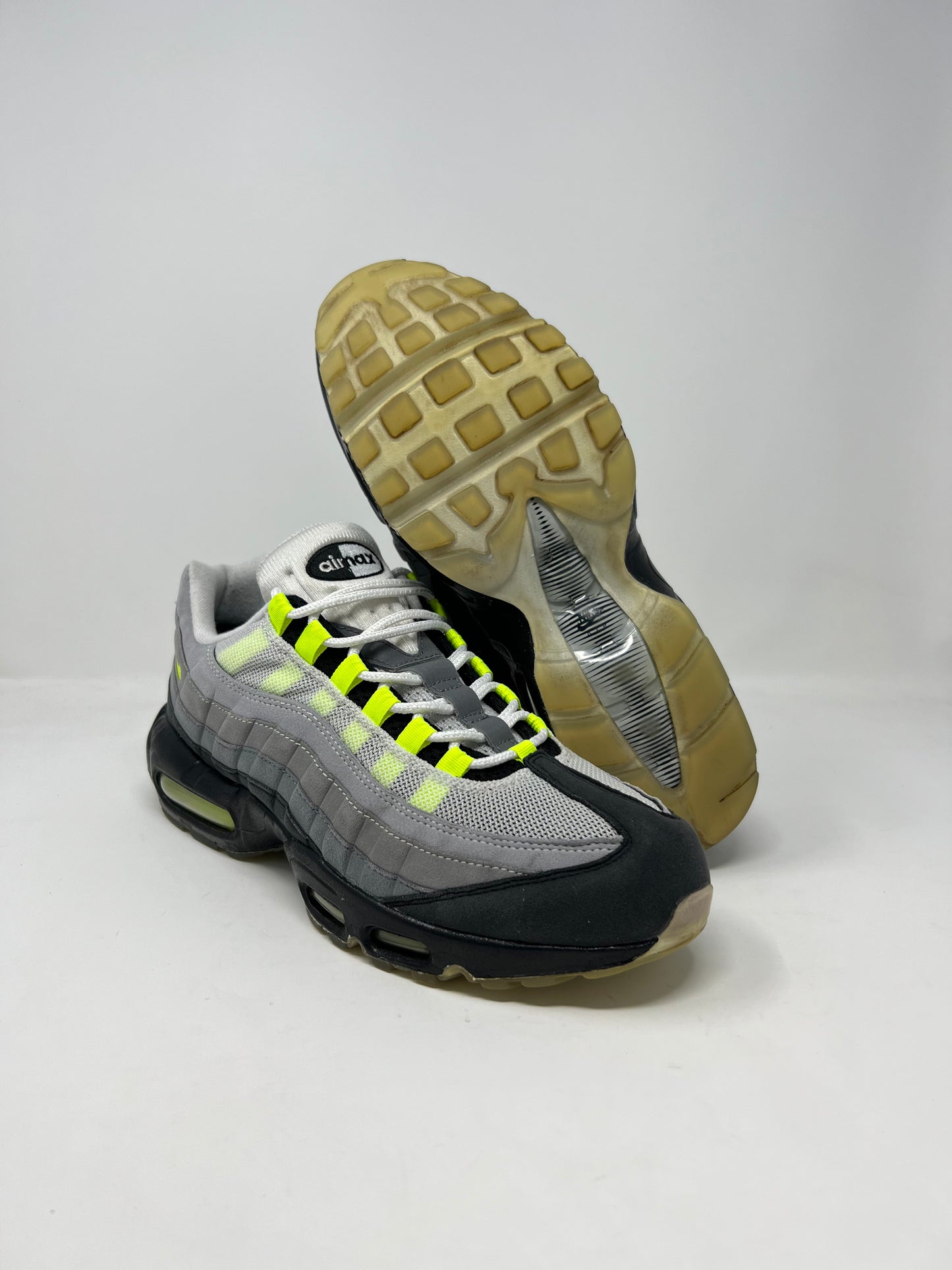 Nike Air Max 95 Neon Black Toe ID UK8.5