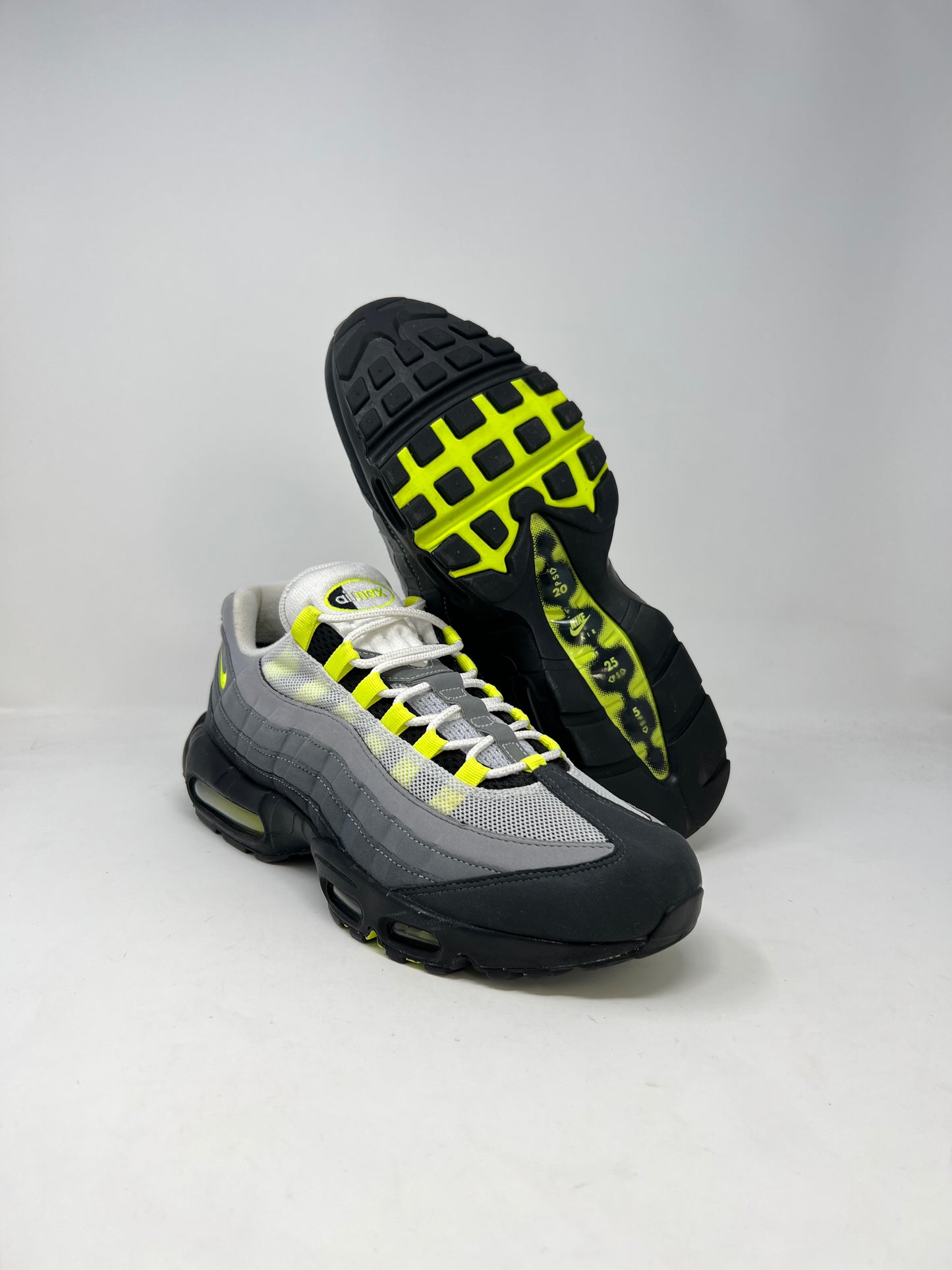 Nike Air Max 95 OG Neon 2020 UK9.5