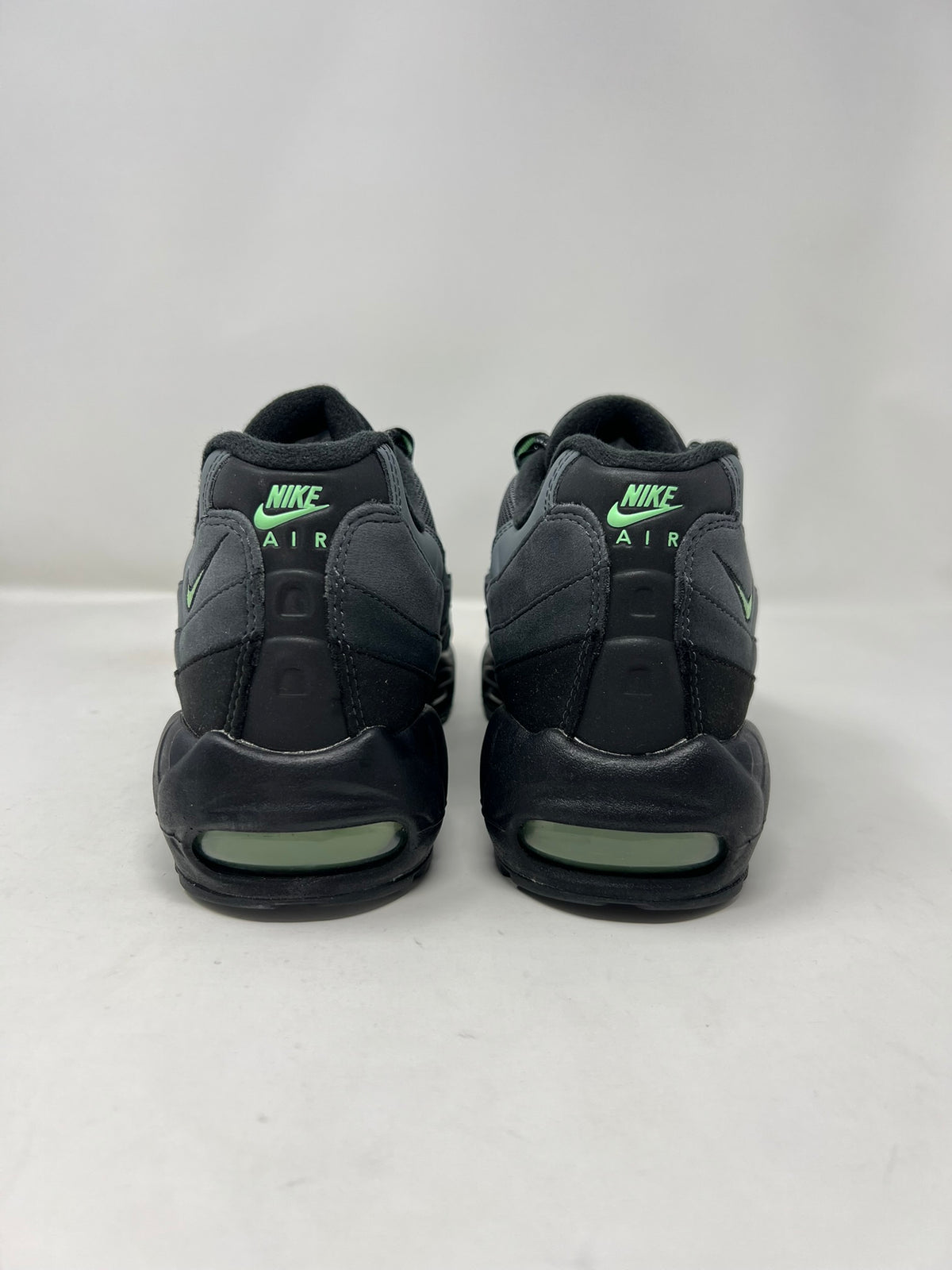 Nike Air Max 95 Vapour Green UK8 Brand New