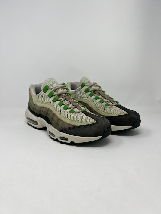 Nike Air Max 95 Earth Day UK9