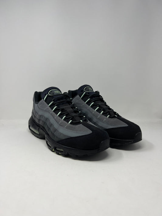 Nike Air Max 95 Vapour Green UK12