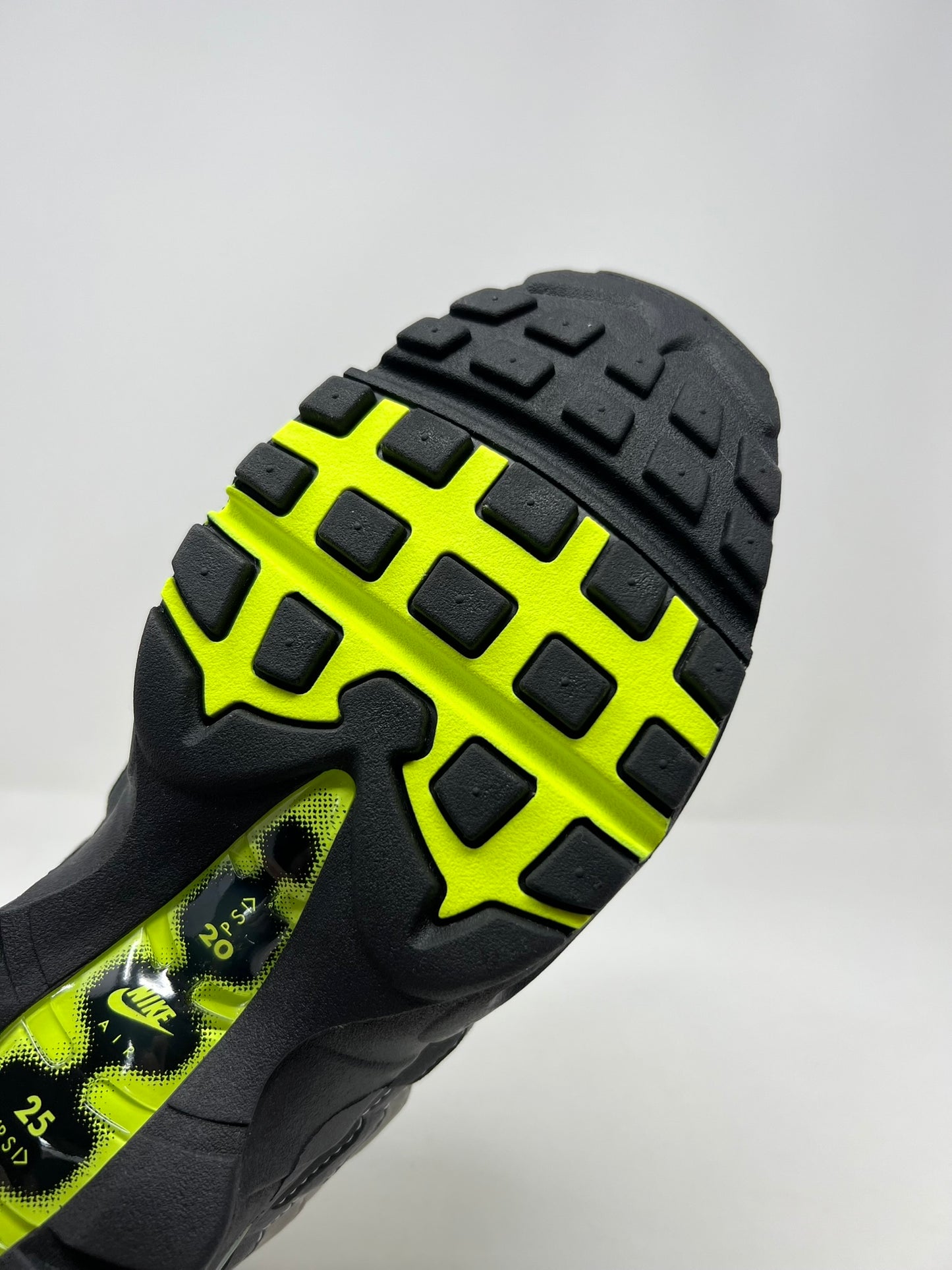 Nike Air Max 95 OG Neon Big Bubble UK9 Brand New