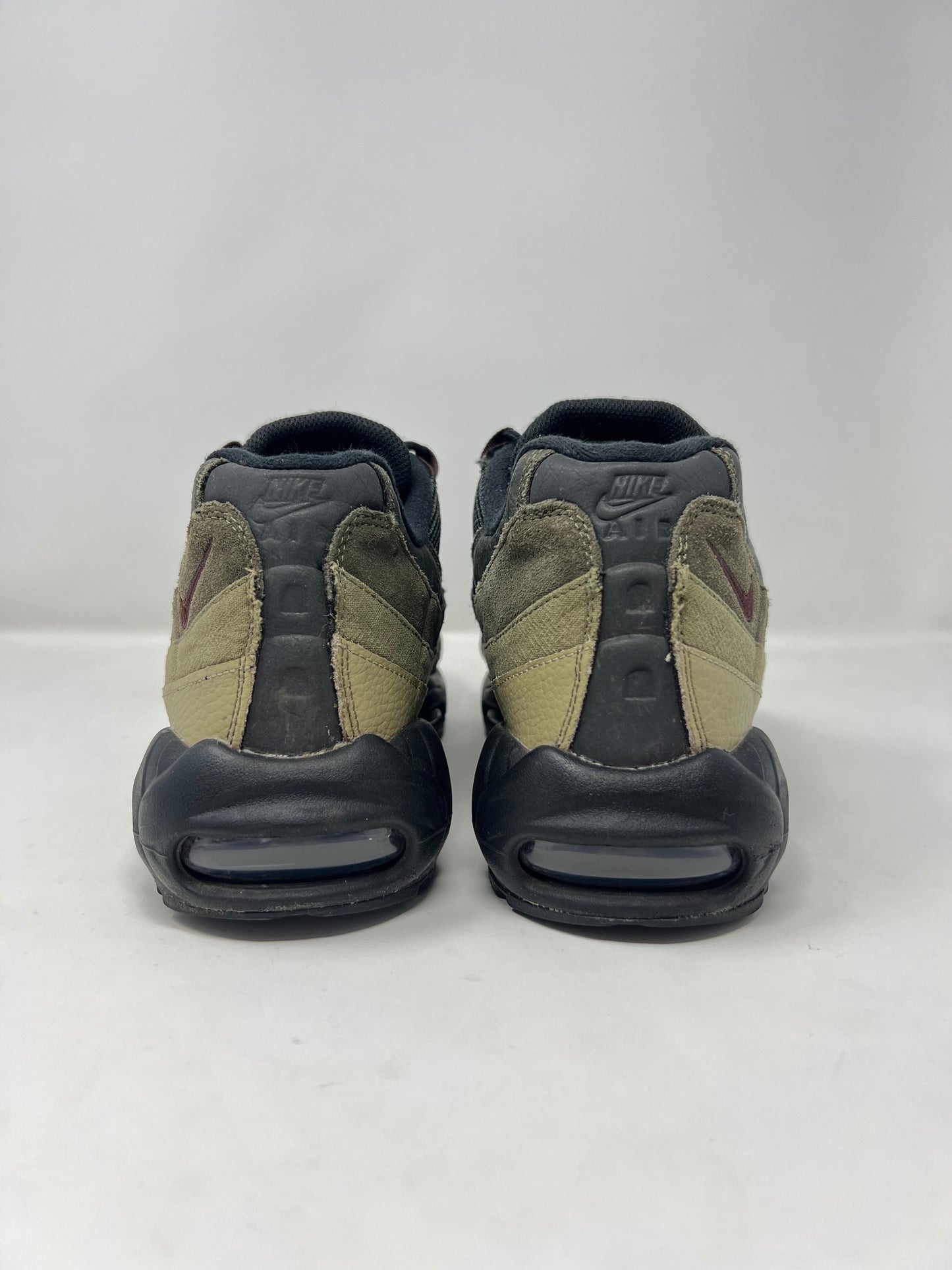 Nike Air Max 95 Black Earth UK12