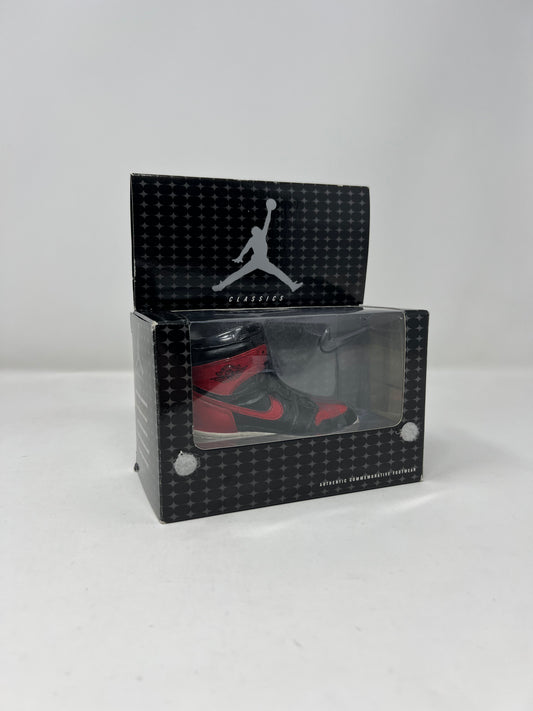 Nike Classics Bowen Figure Air Jordan 1 Bred